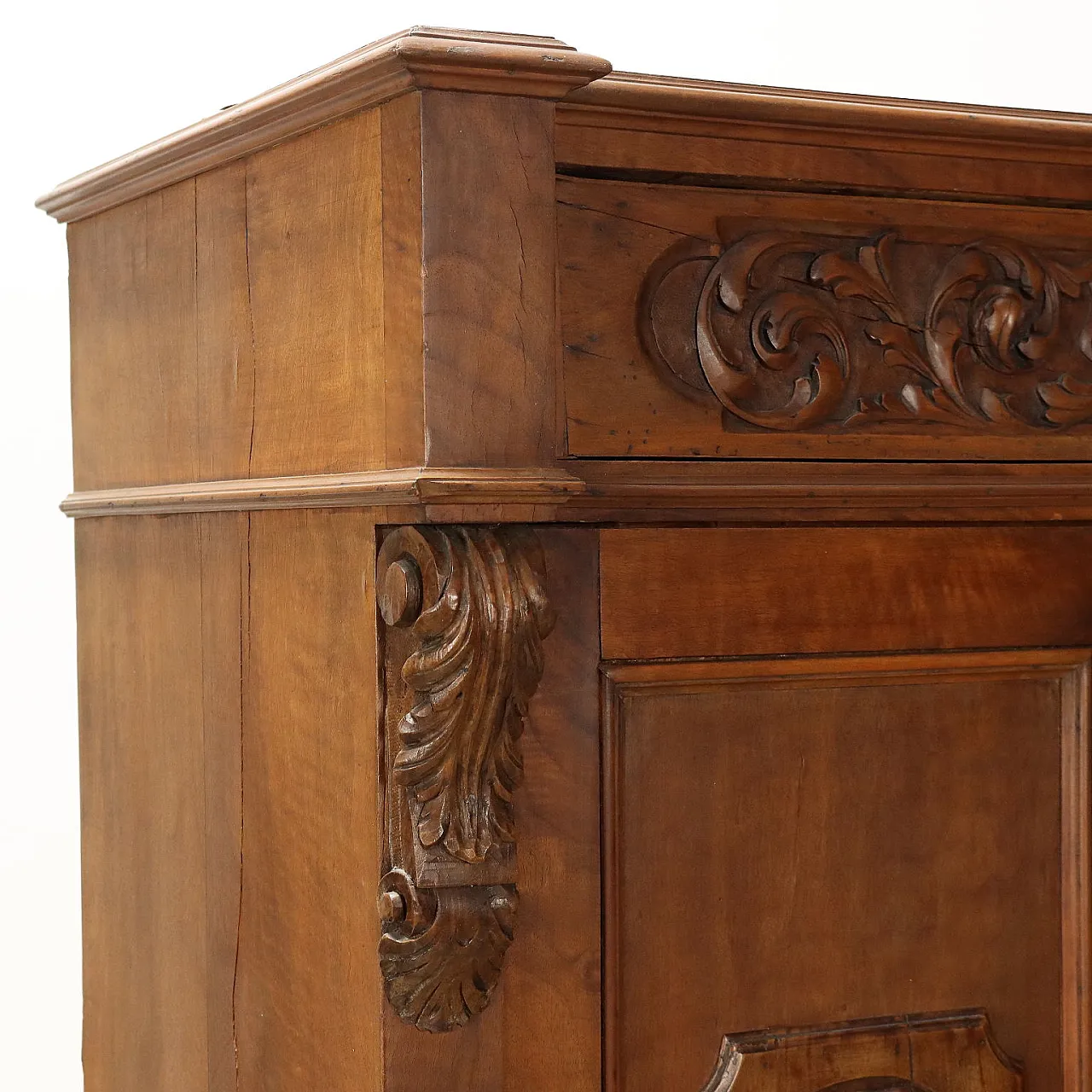 Neo-Renaissance walnut sideboard, 19th century 4