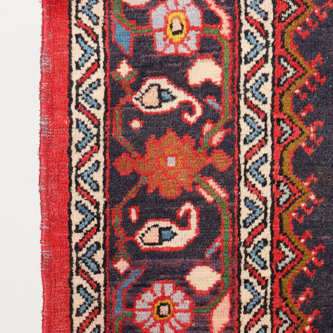 Cotton and wool Mosul carpet with heavy knot, late 20th century 6