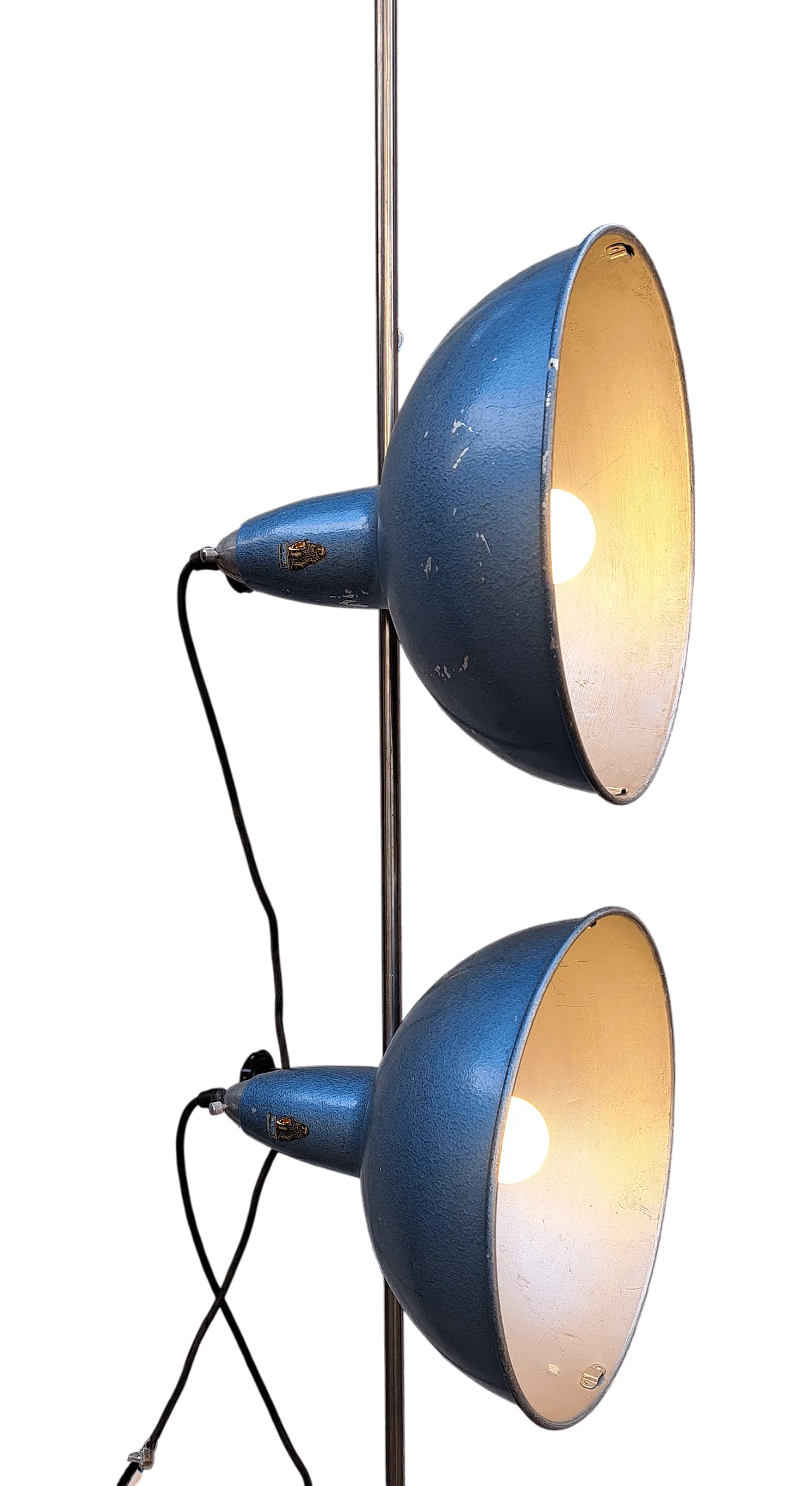 Pair of aluminum A.L.F. photography lamps, 1950s 10