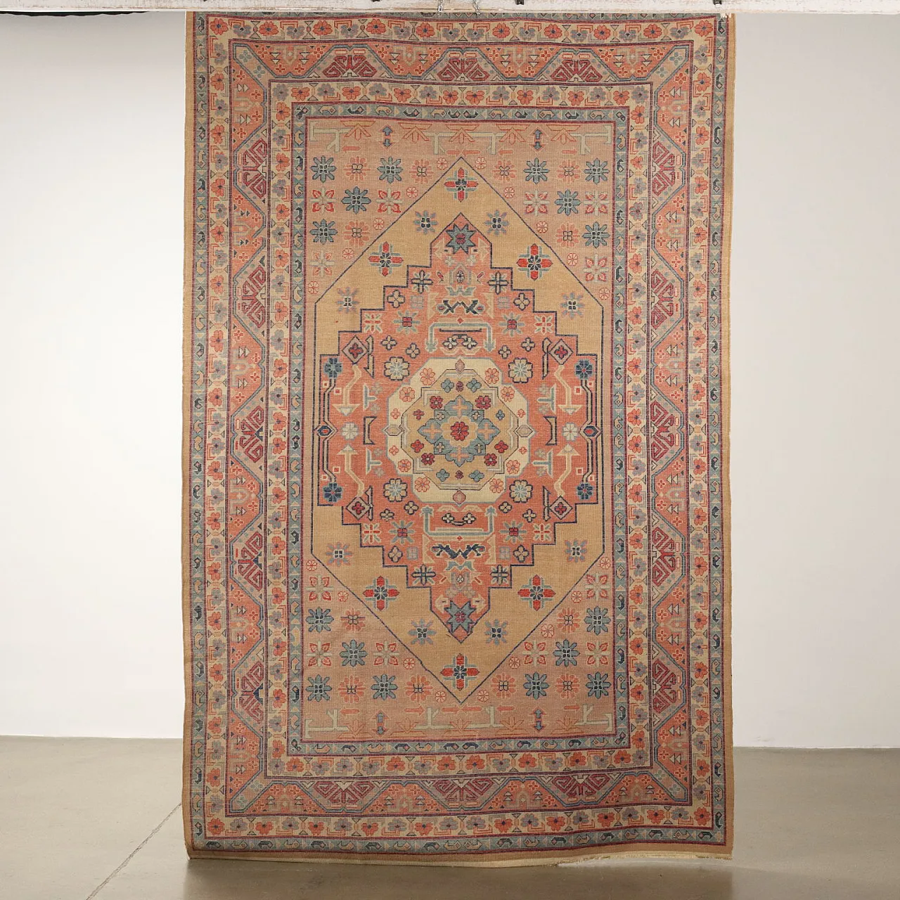 Khotam cotton and wool carpet, late 20th century 8