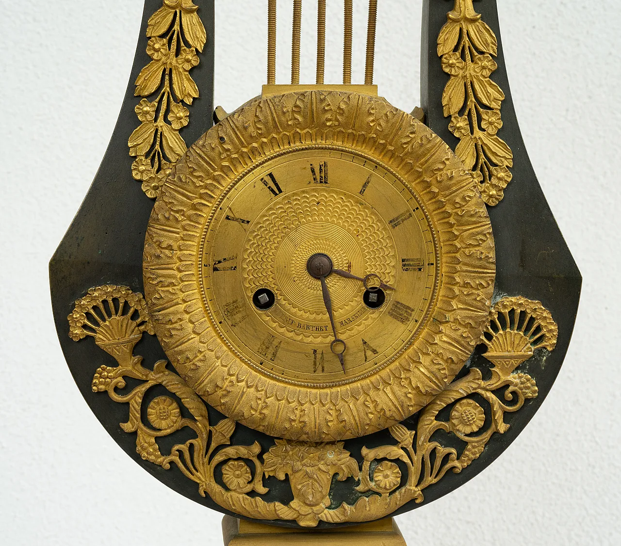 Ancient Empire Lyre clock in gilded bronze and bronze, 19th century 2