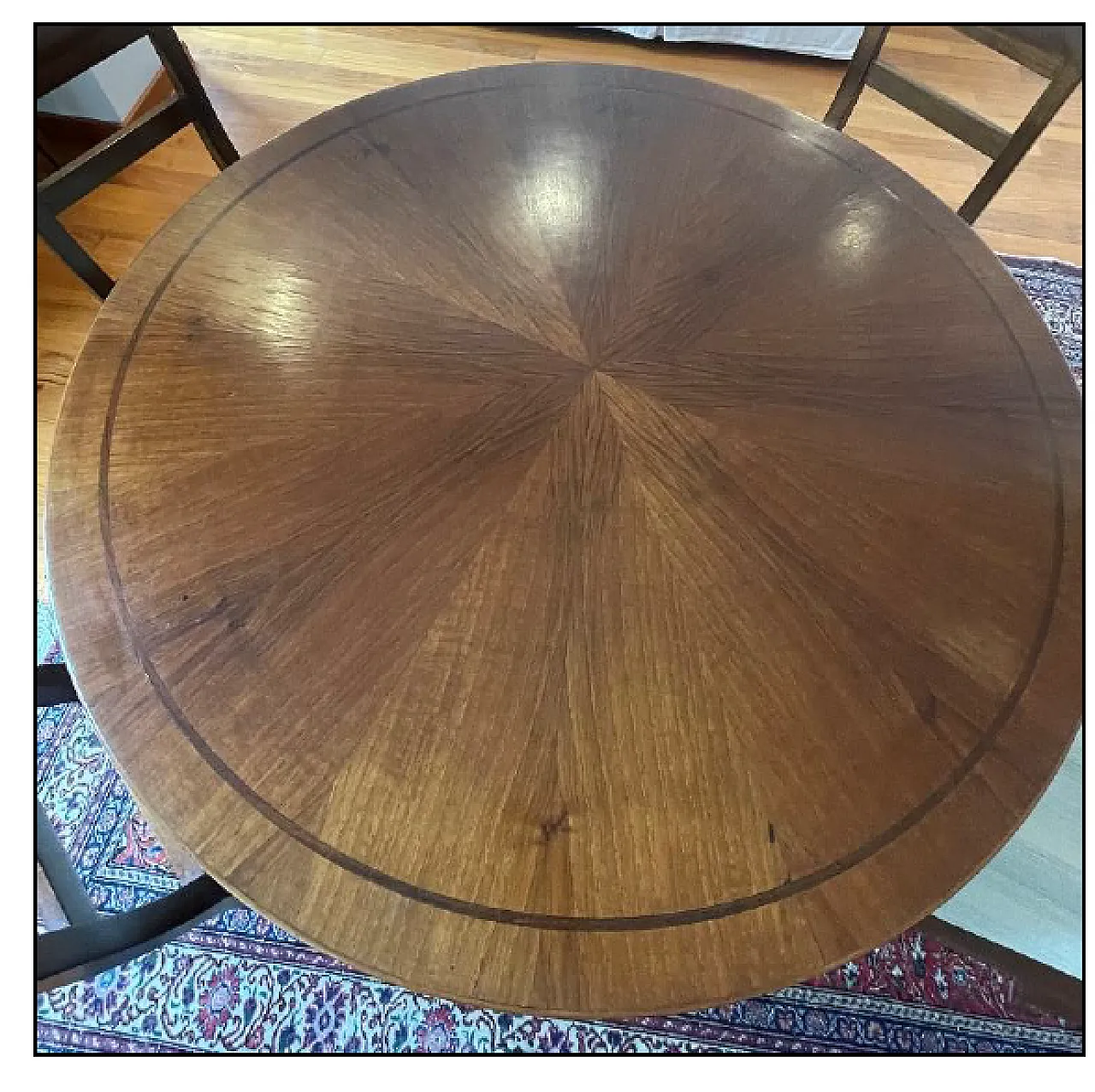 Round dining table Italian manifacture, 20th century 2