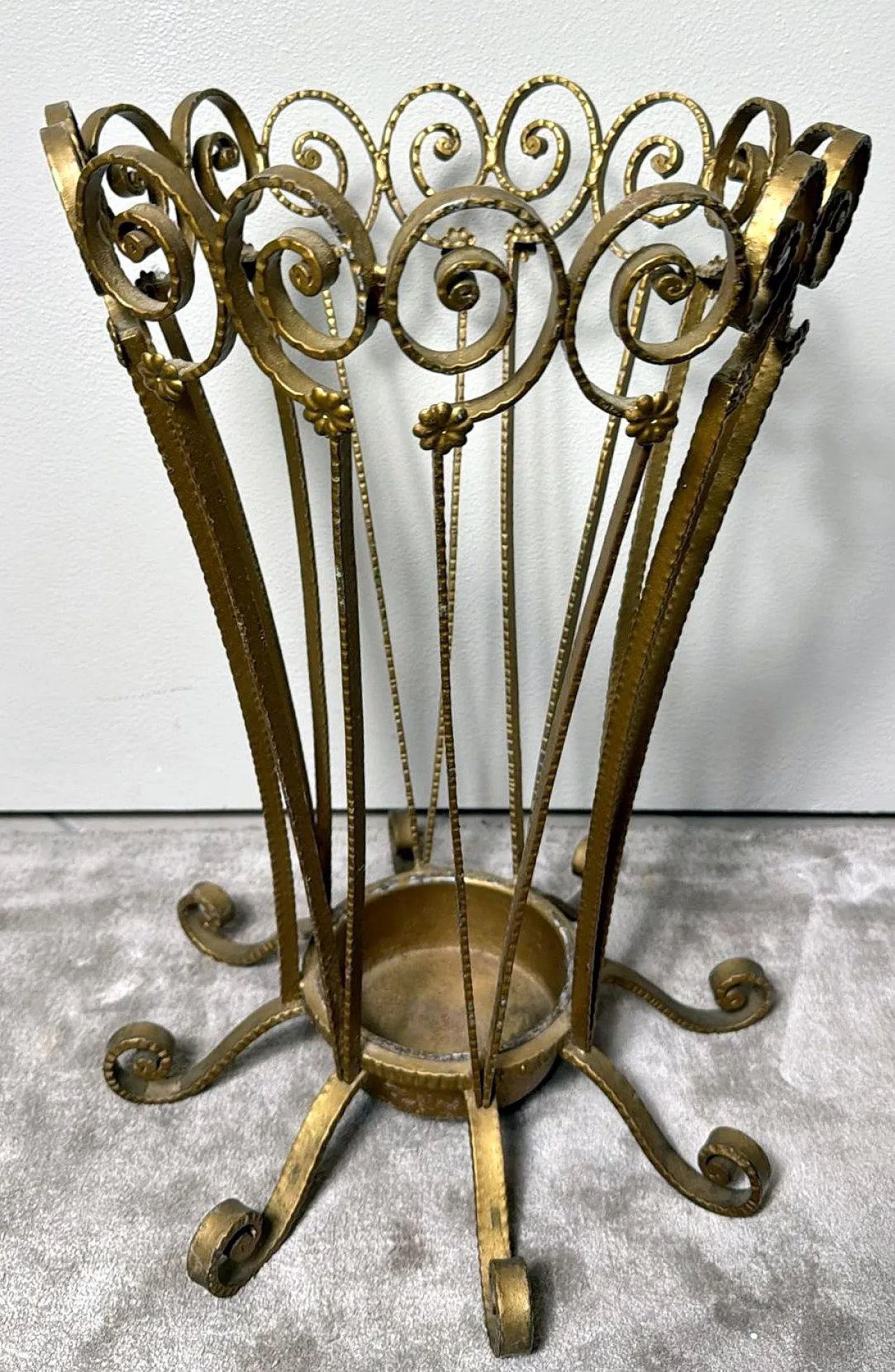 Pier Luigi Colli style gilded wrought iron umbrella stand, 1950s 6