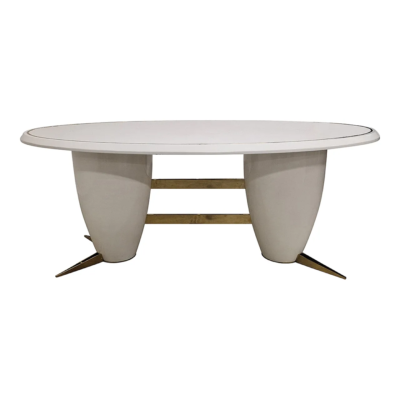 Oval table in white lacquered wood 1