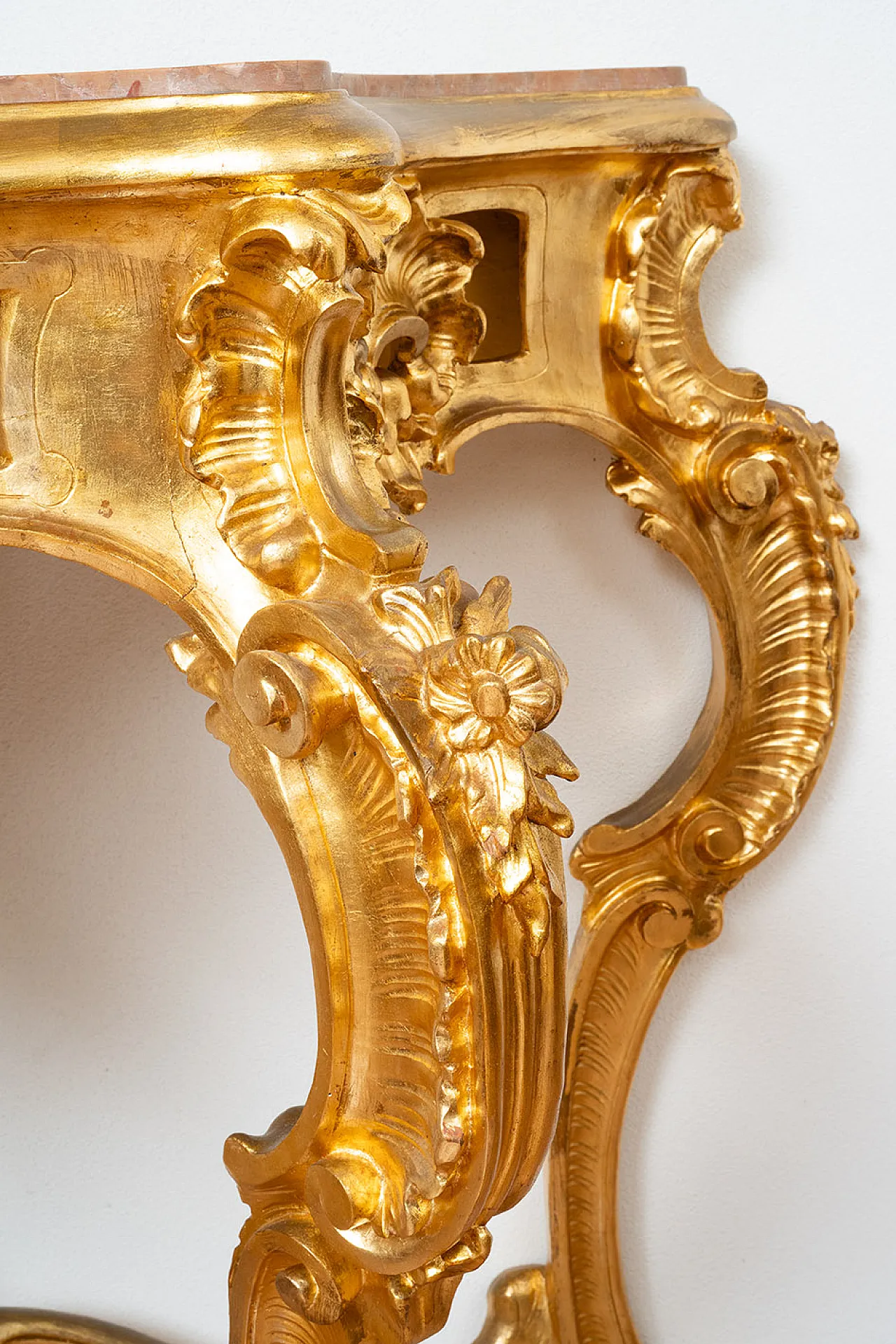 Louis Philippe Neapolitan console in gilded and carved wood, '800 3