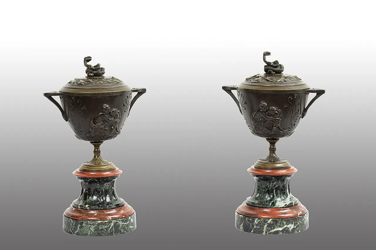 Napoleon III cassolette in bronze and red and green marble, 19th c. 1