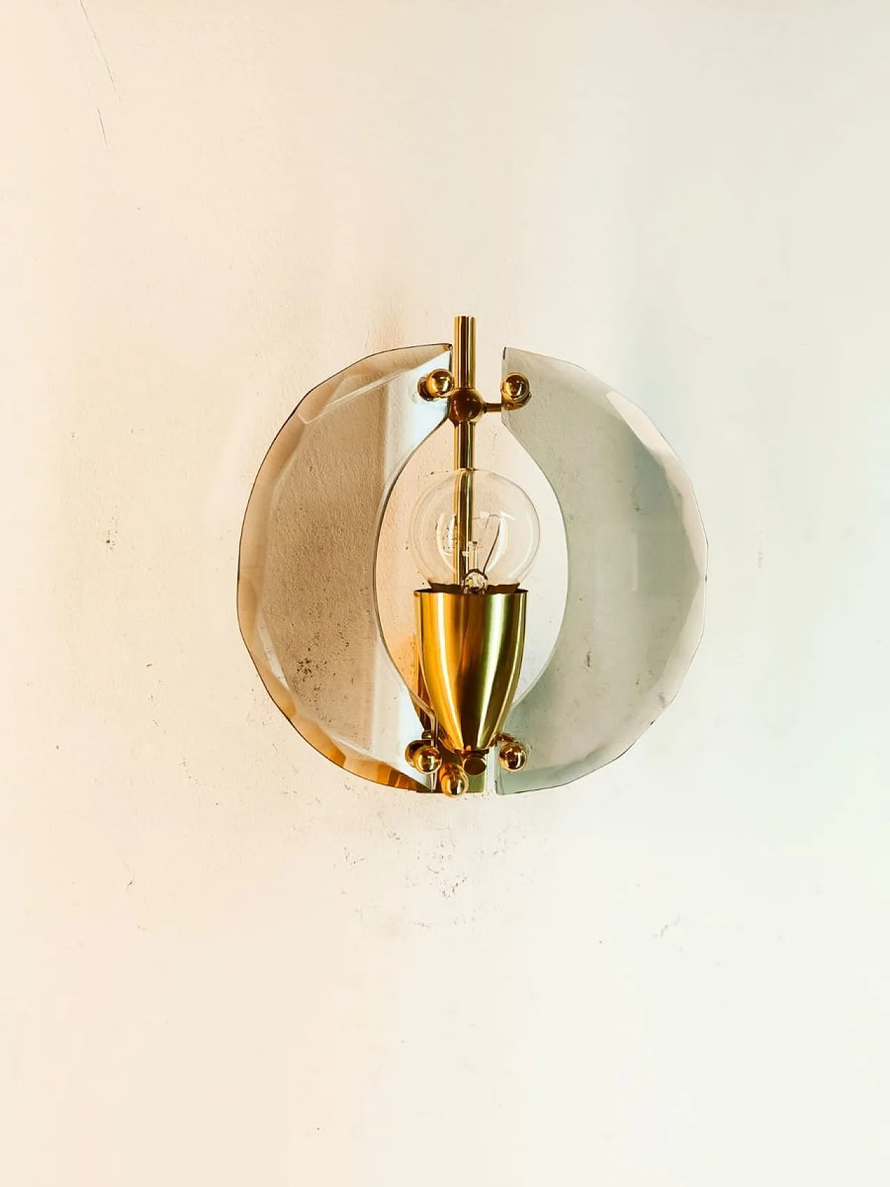 Brass wall light with double glass, 1950s 14