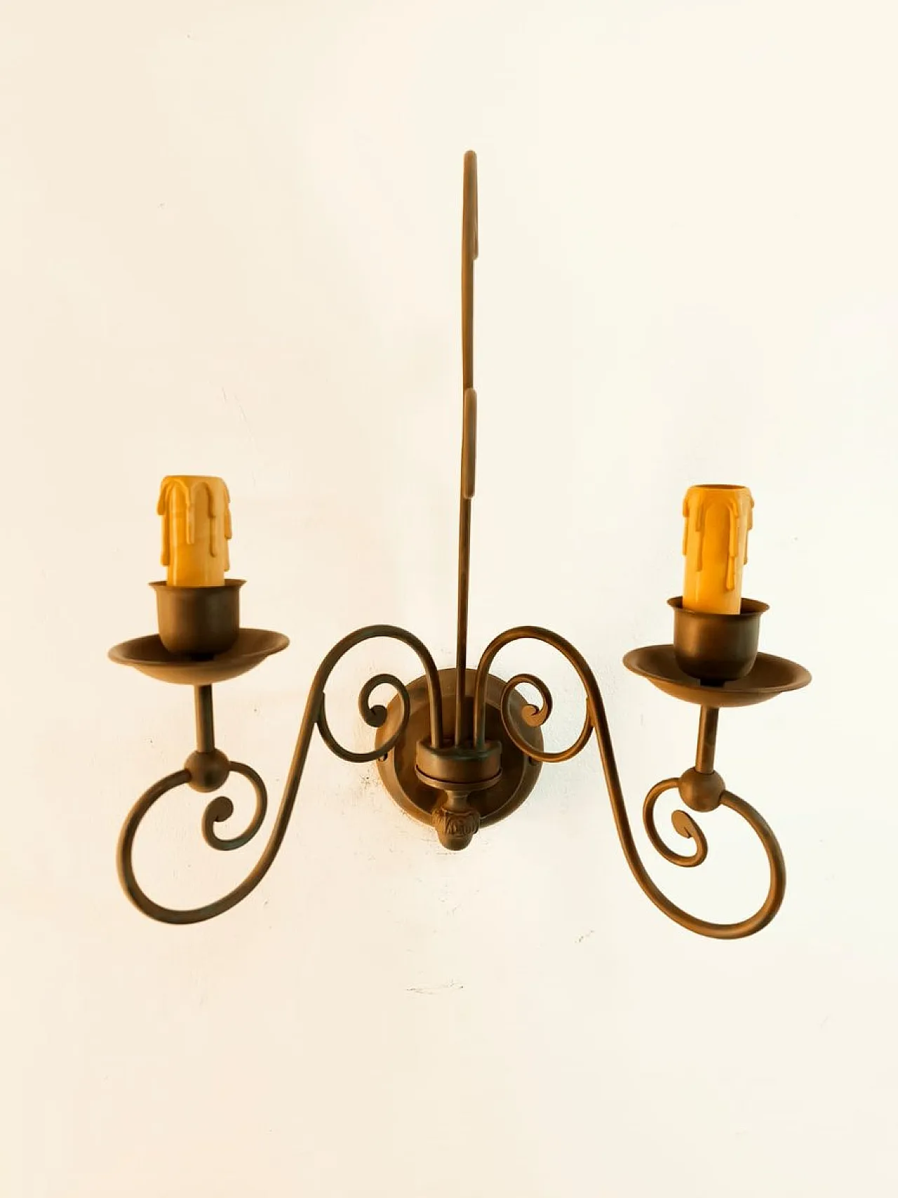 2 light wrought iron wall light, 1980s 2