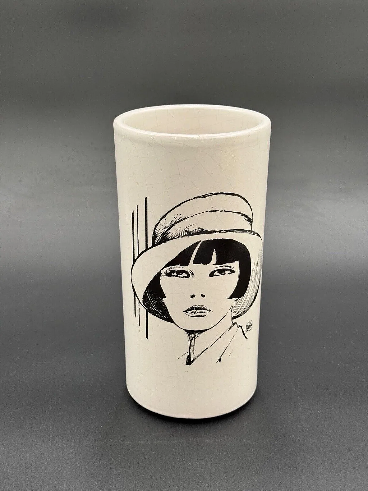 Valentina ceramic vase by Guido Crepax, late 20th century 2