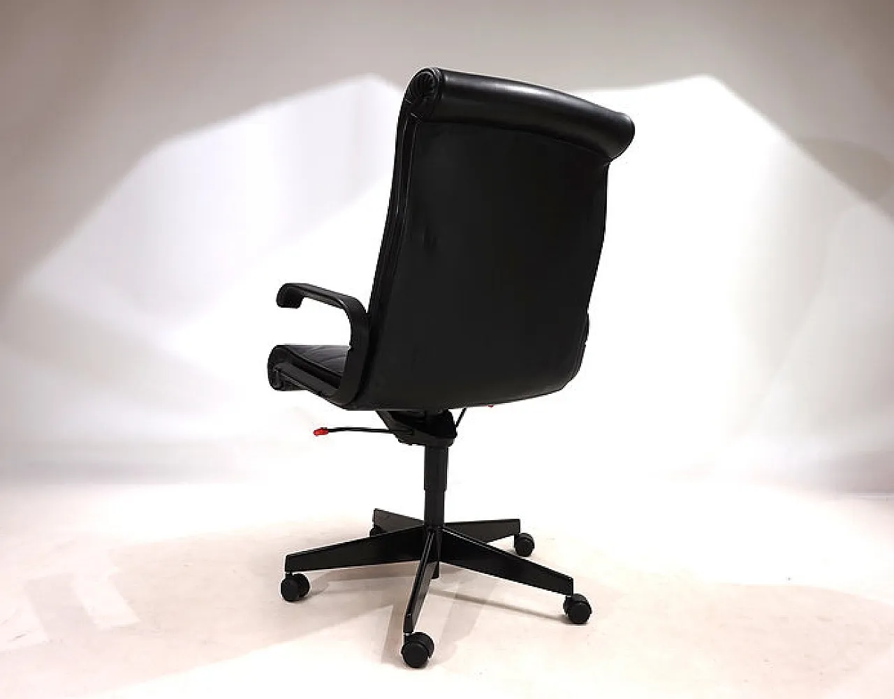 Knoll International office chair by Richard Sapper, 1980s 3