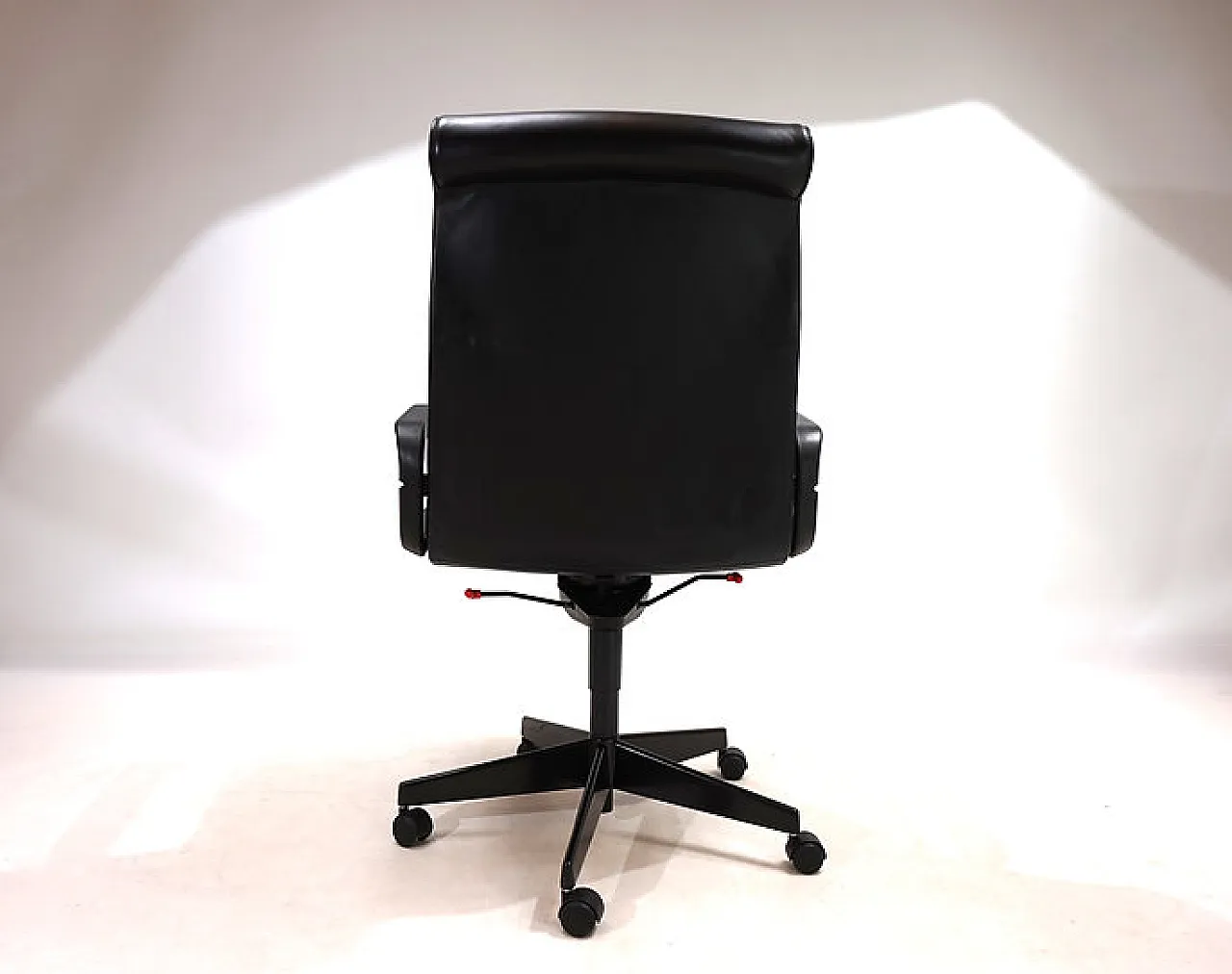 Knoll International office chair by Richard Sapper, 1980s 10