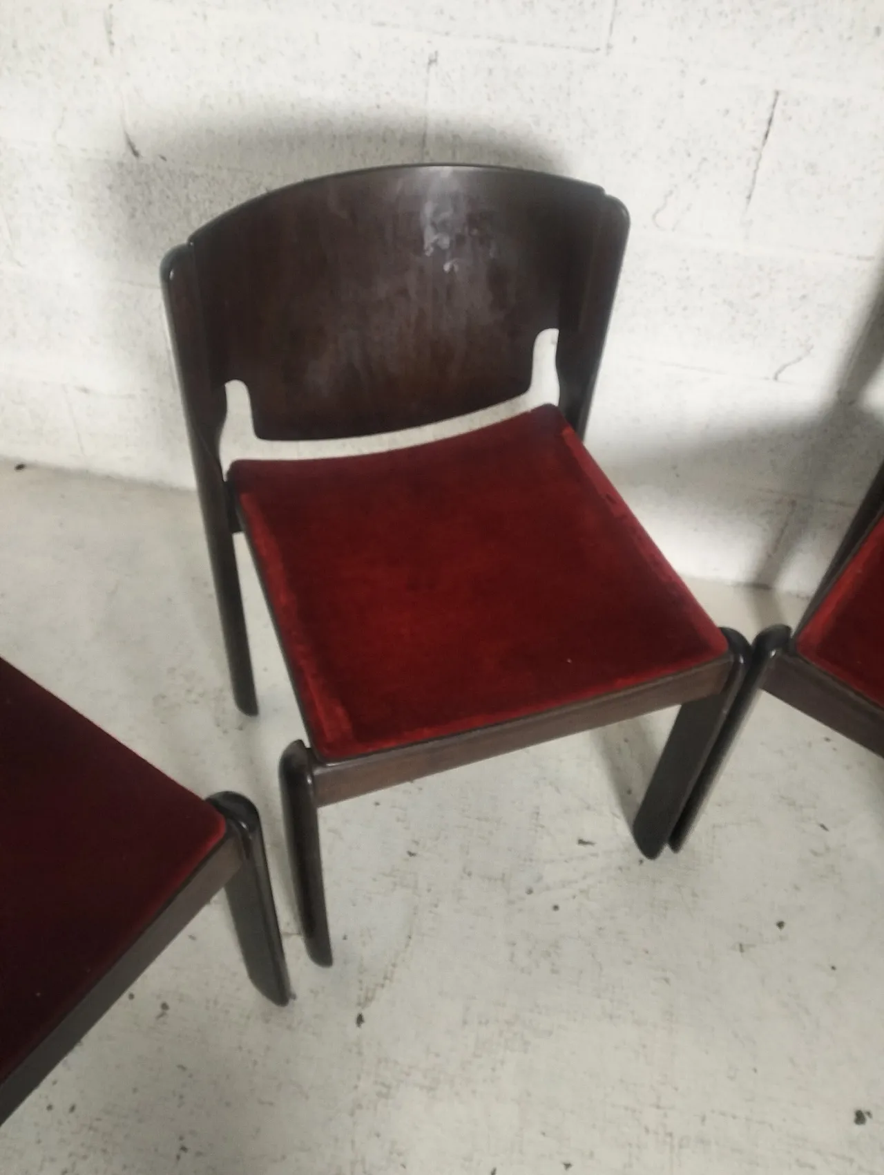 4 sedie 122 mod. di Vico Magistretti per Cassina, anni '70 7