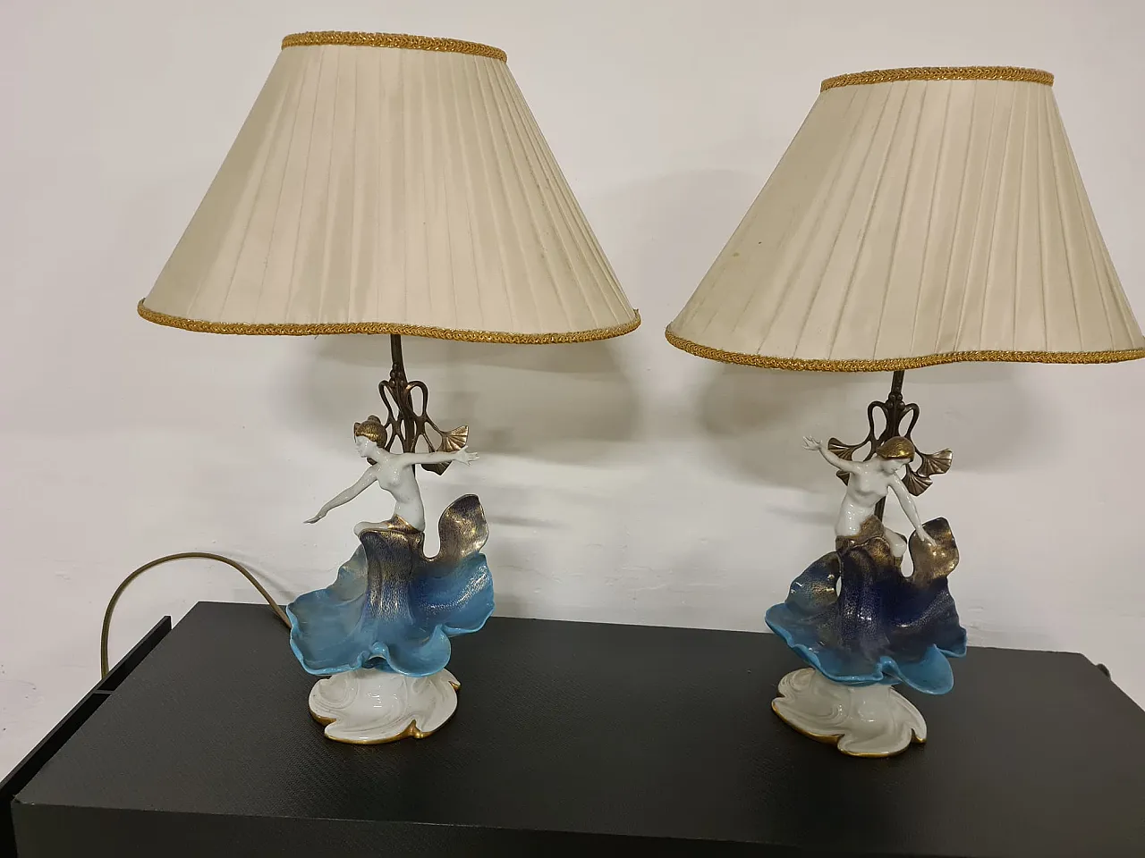 Pair of lampshades by Porcellane Mangani Firenze, 80s 12