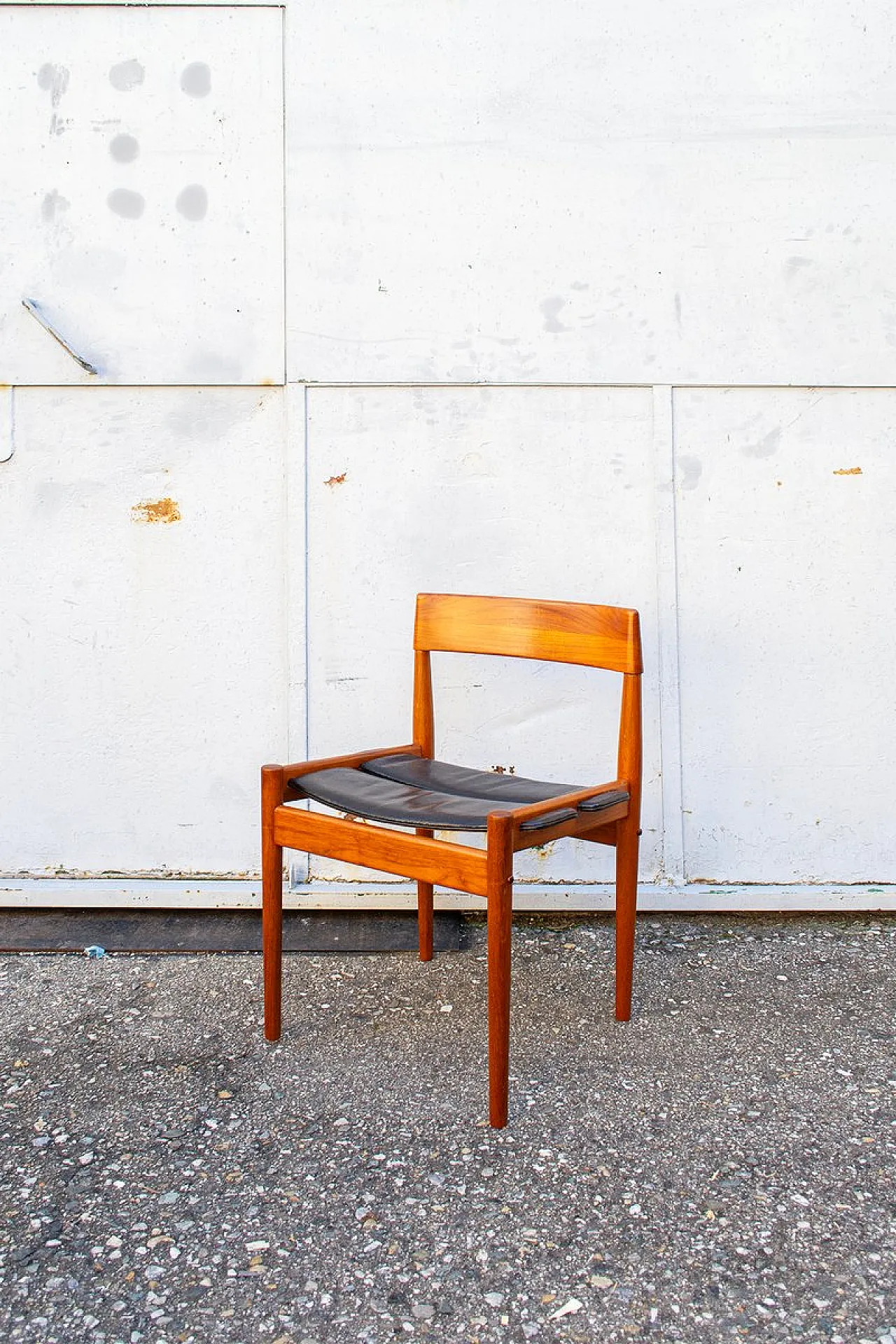 6 Teak and leather chairs by P. Jeppesen for Grete Jalk, 1950s 2