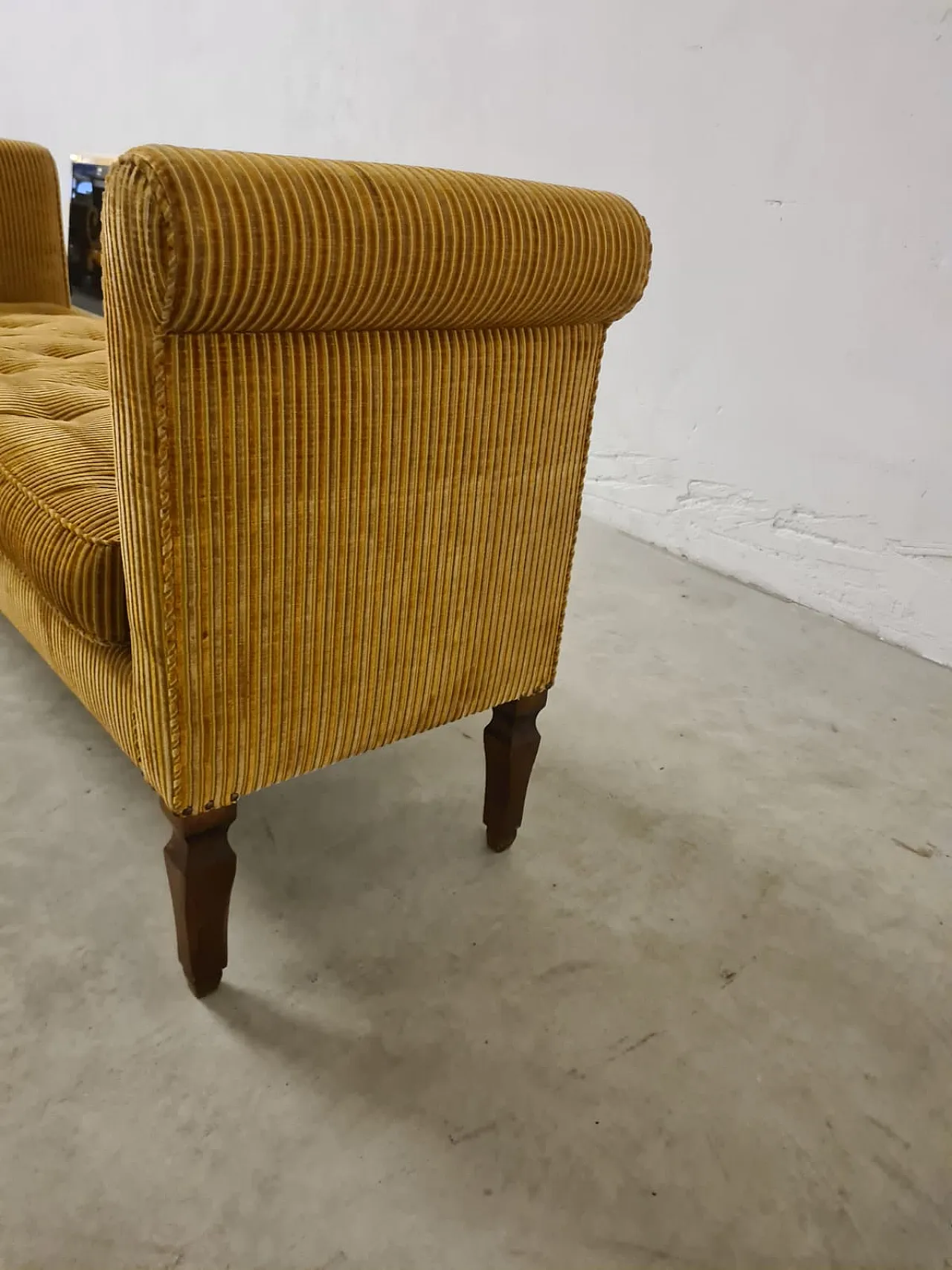 Bench upholstered in Rubelli velvet, end of the 19th century 4