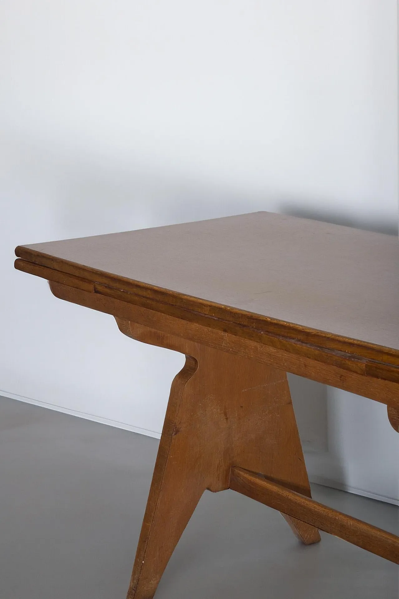 Extendable wooden dining table, 1950s 2