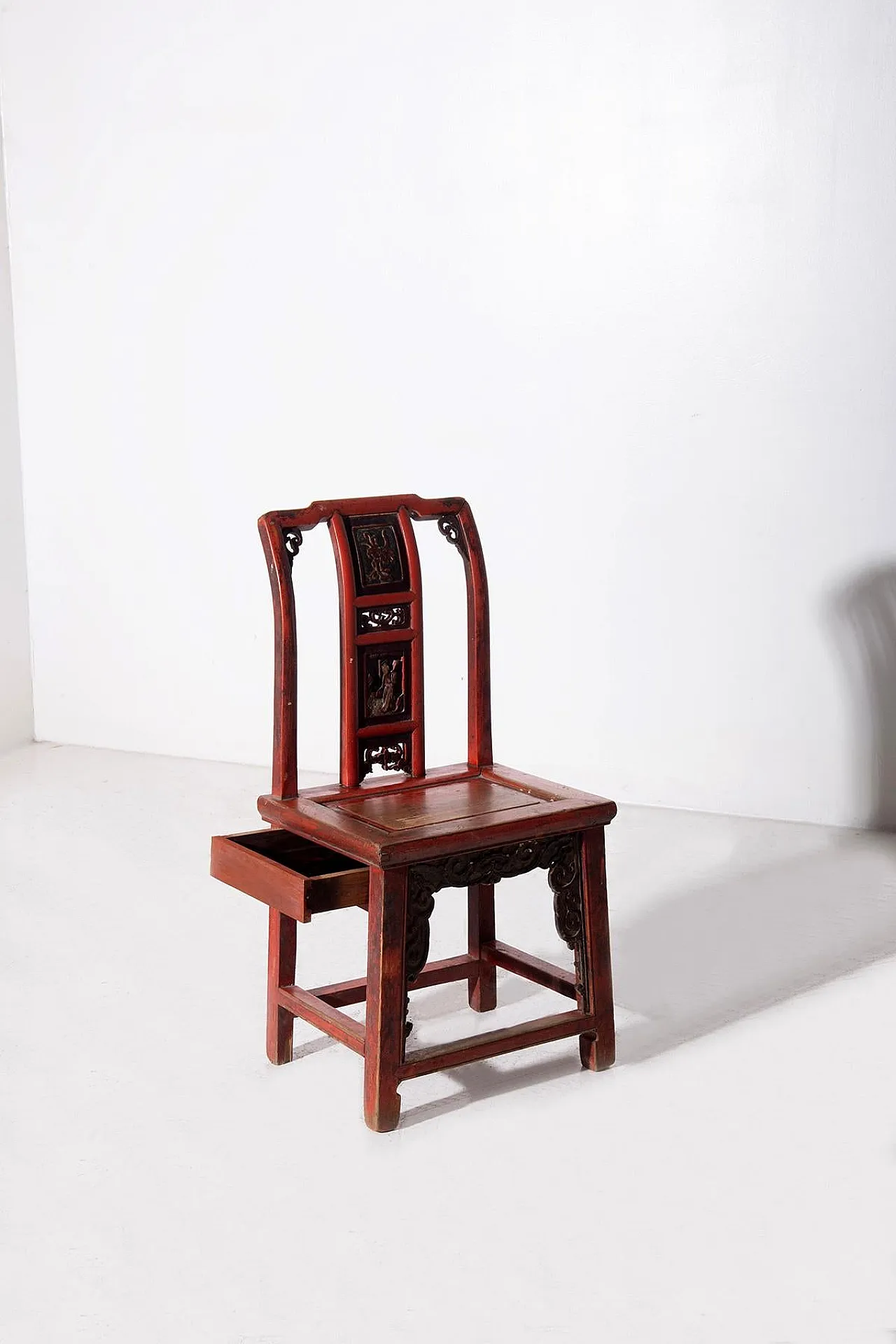 Traditional Qing style chair with hidden drawer, 19th century 3