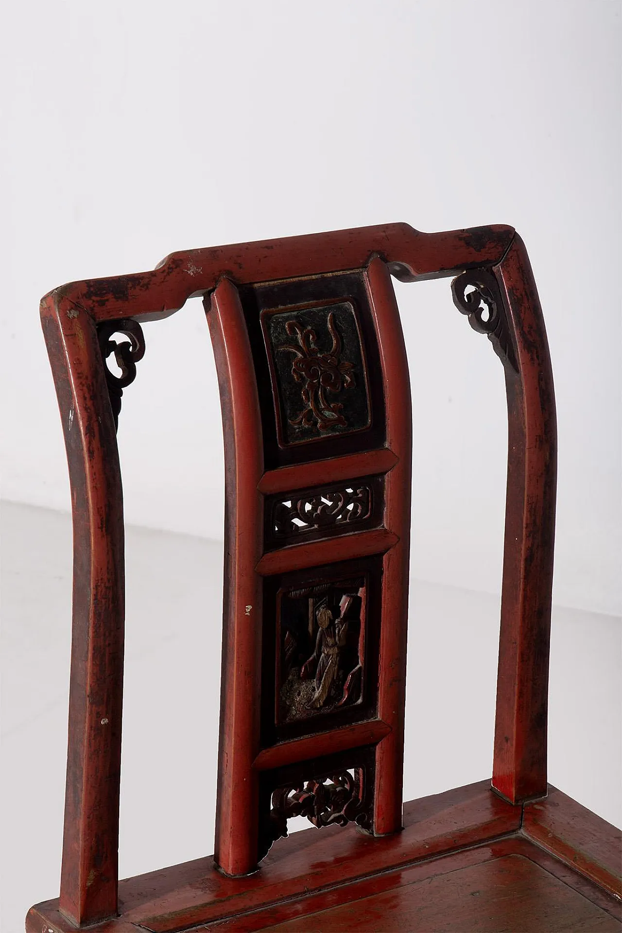 Traditional Qing style chair with hidden drawer, 19th century 4