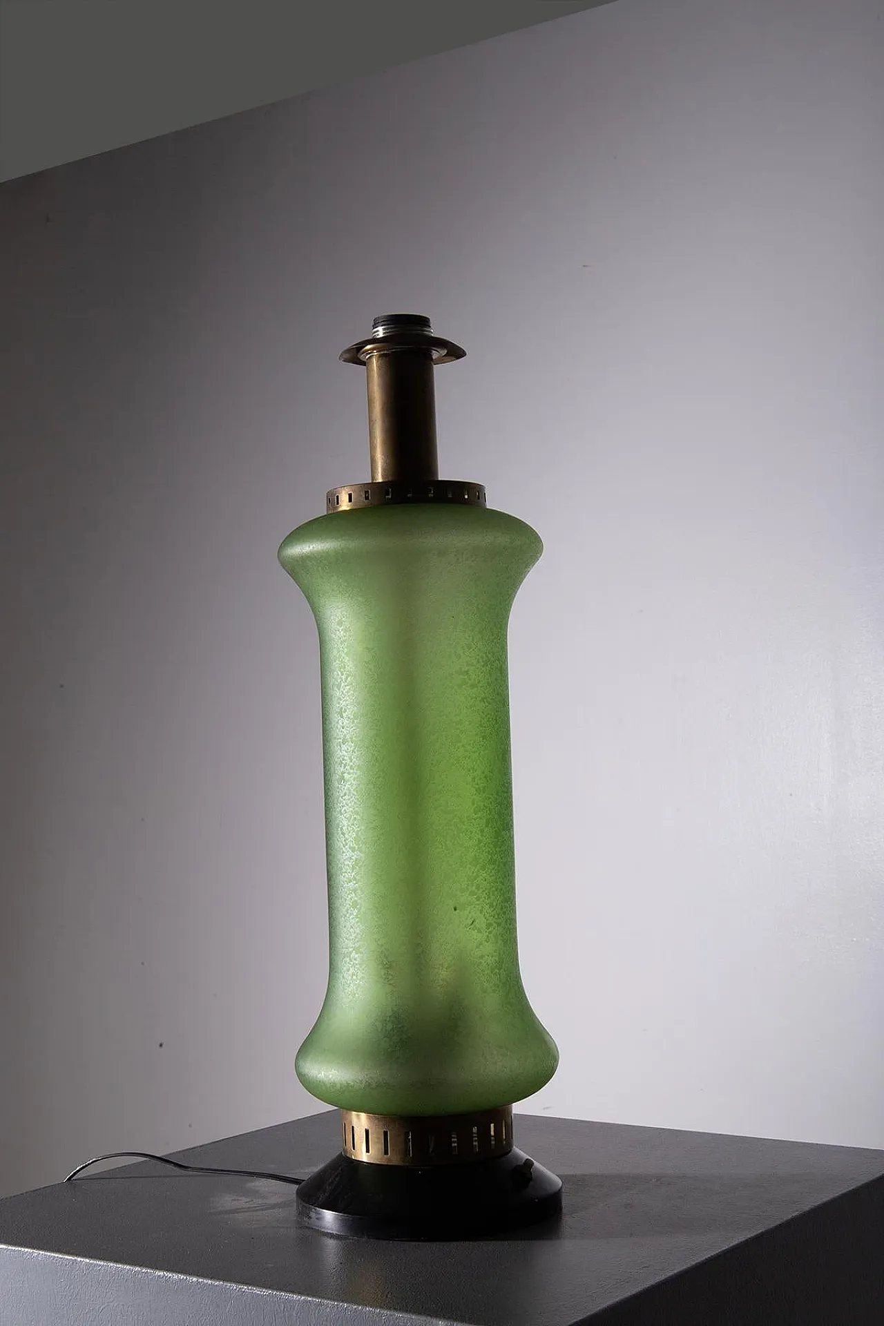 Stilnovo italian table lamp in green glass, 1960s 5