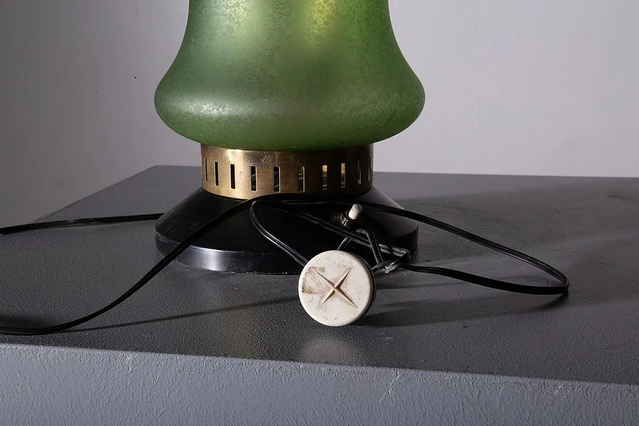 Stilnovo italian table lamp in green glass, 1960s 8