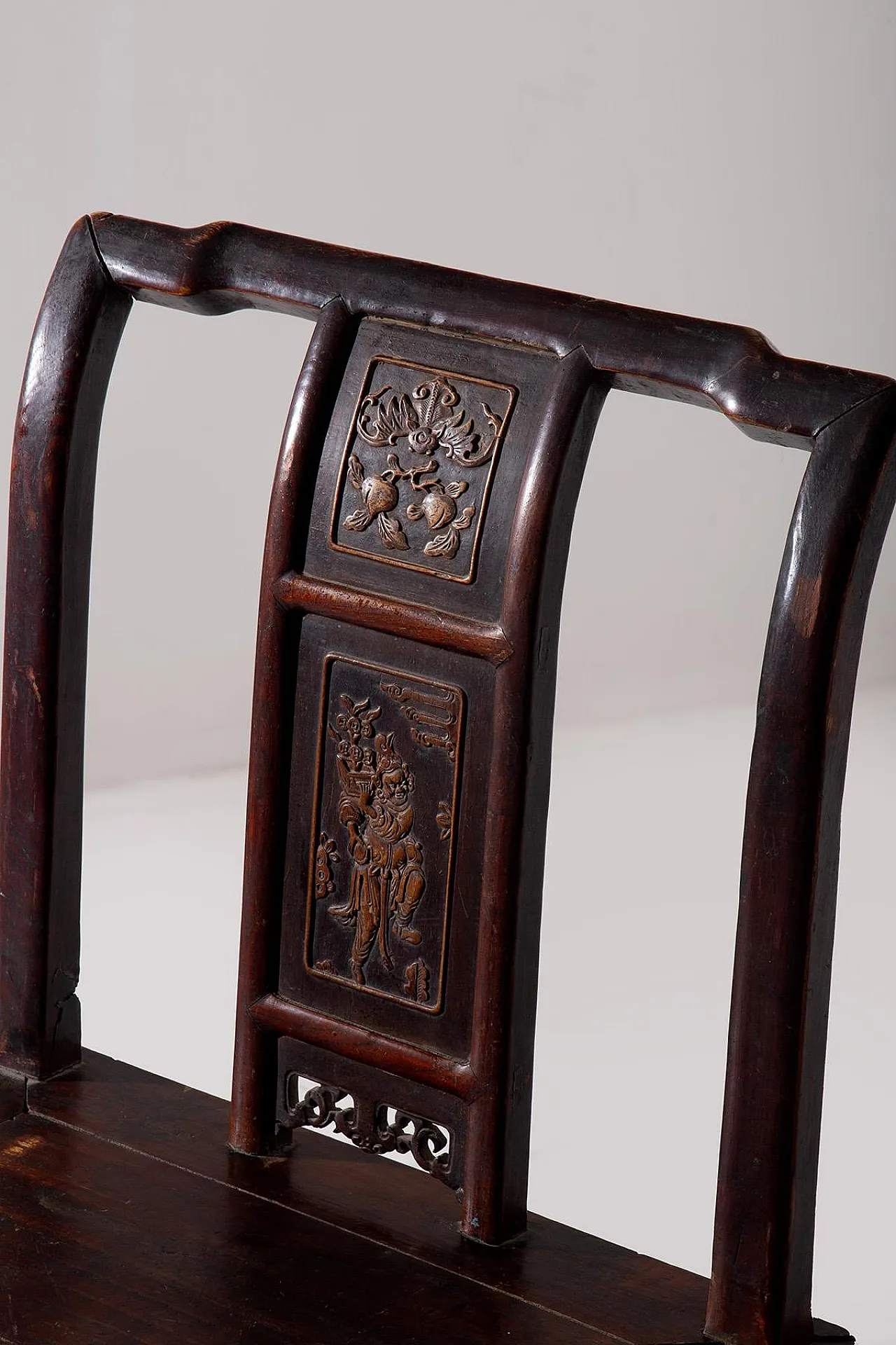 Chinese Lamphanger wooden chair, 18th century 4