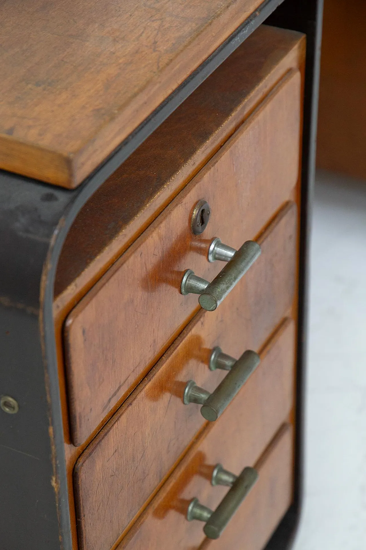 Desk in wood and metal by Giuseppe Pagano, 1940s 2