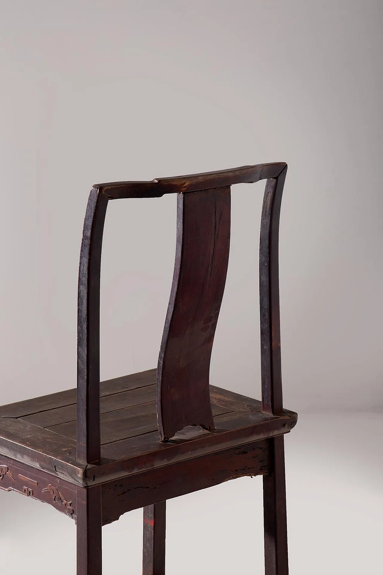 Chinese wooden chair in Ming dynasty style, 20th century 10