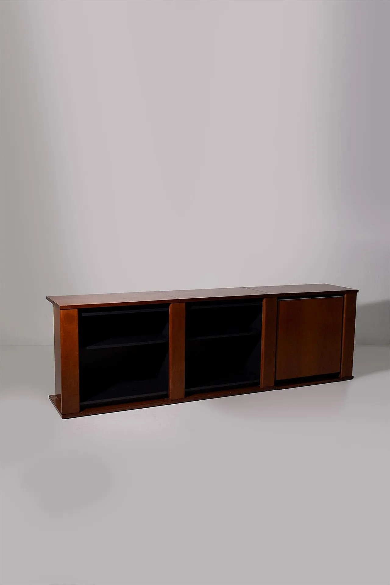 Credenza in legno con giradischi incorporato, anni '70 10