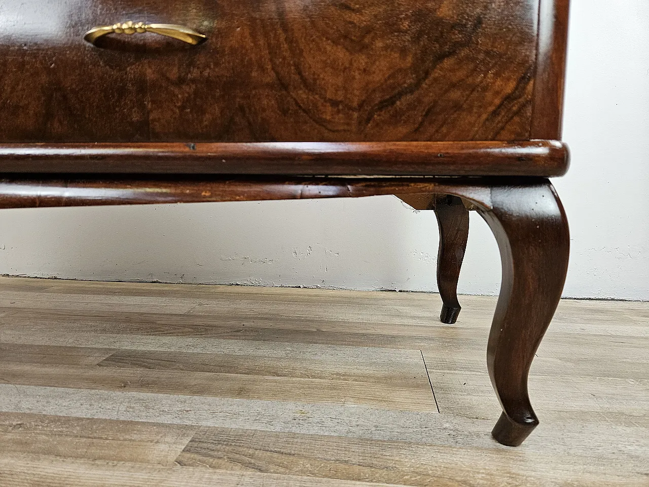 Five drawer chest of drawers in wood and brass, 1930 16