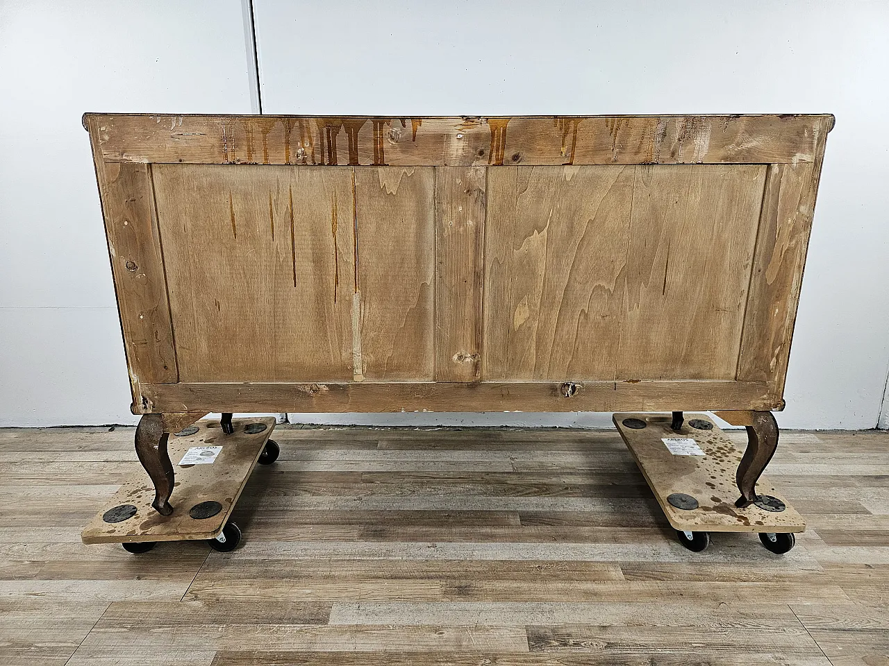 Five drawer chest of drawers in wood and brass, 1930 23