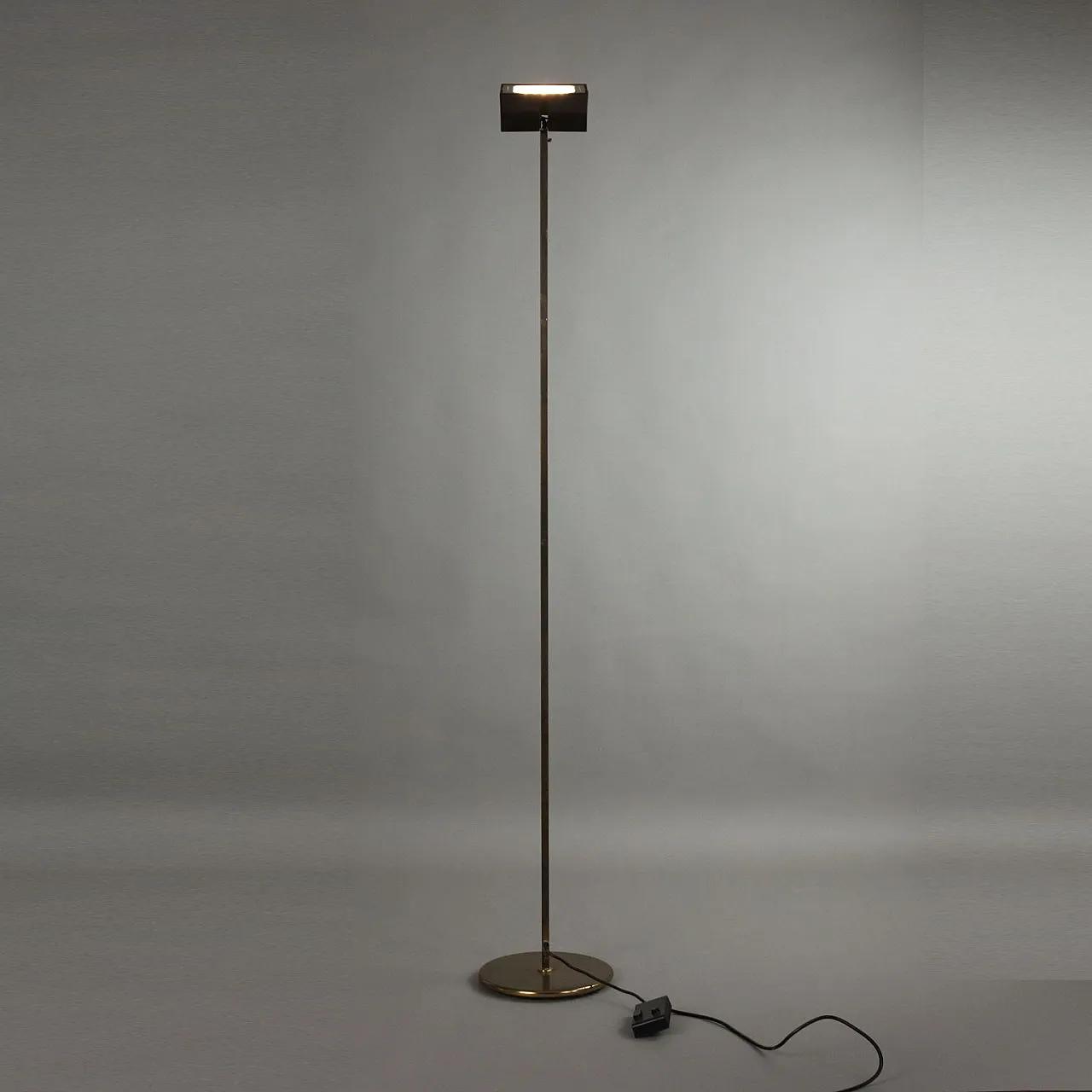 Brass floor lamp by Valenti, 1980s 1