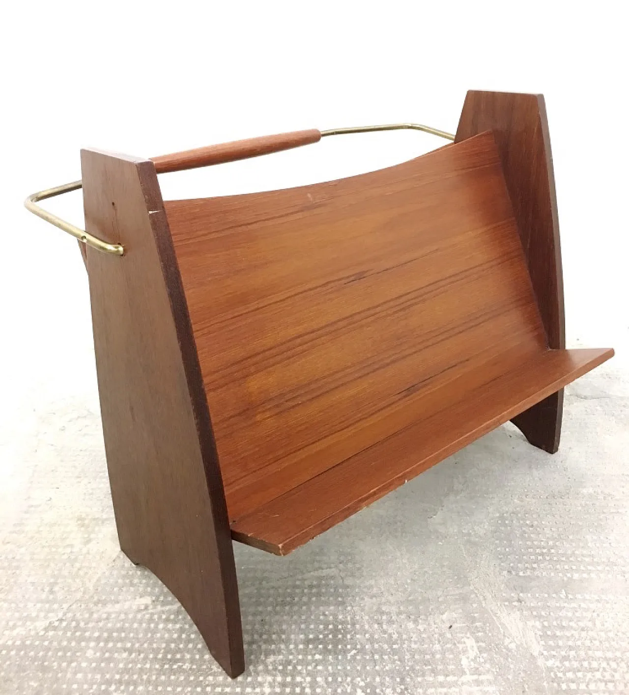 Teak magazine rack, 60s 9