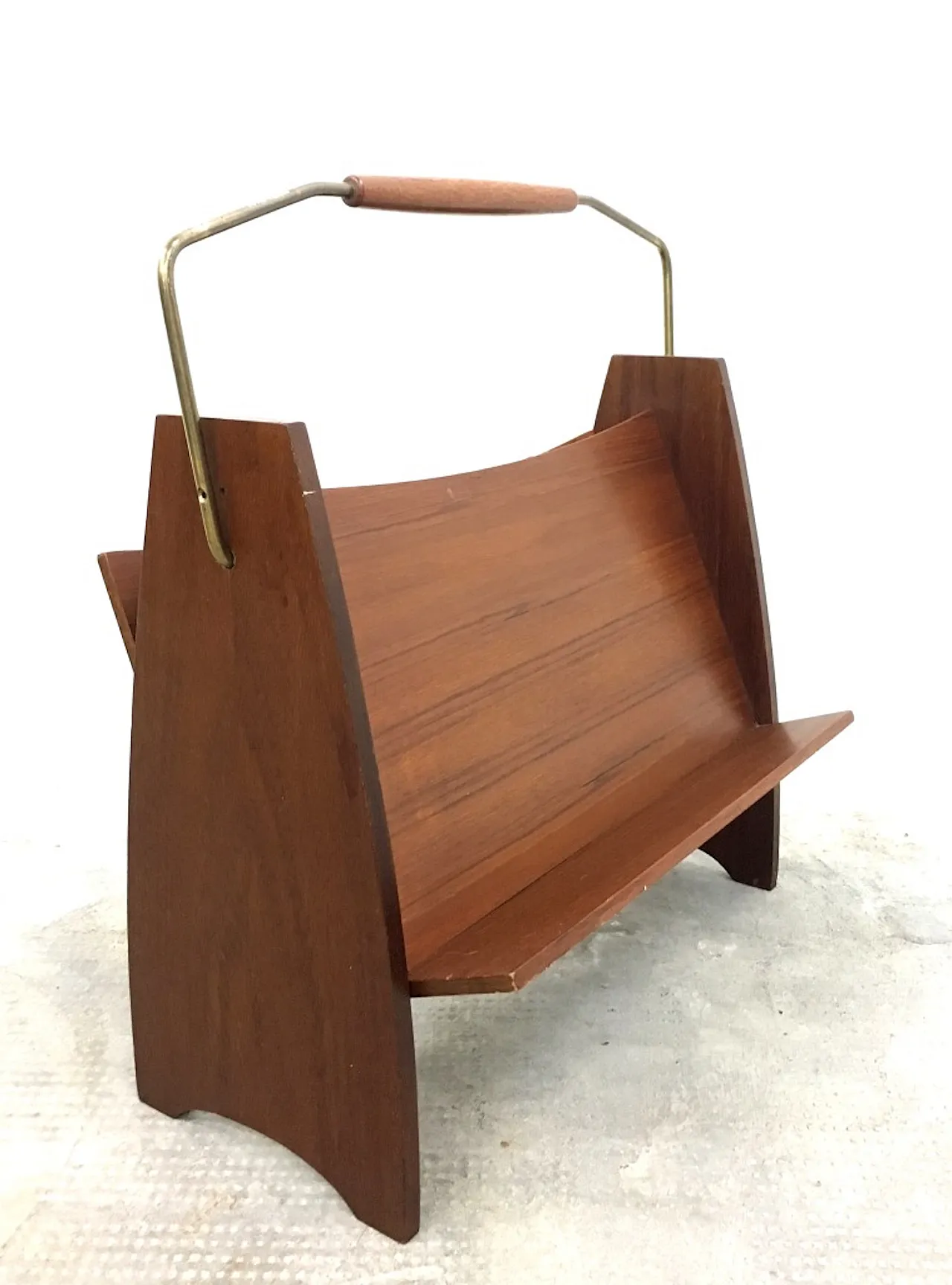 Teak magazine rack, 60s 11