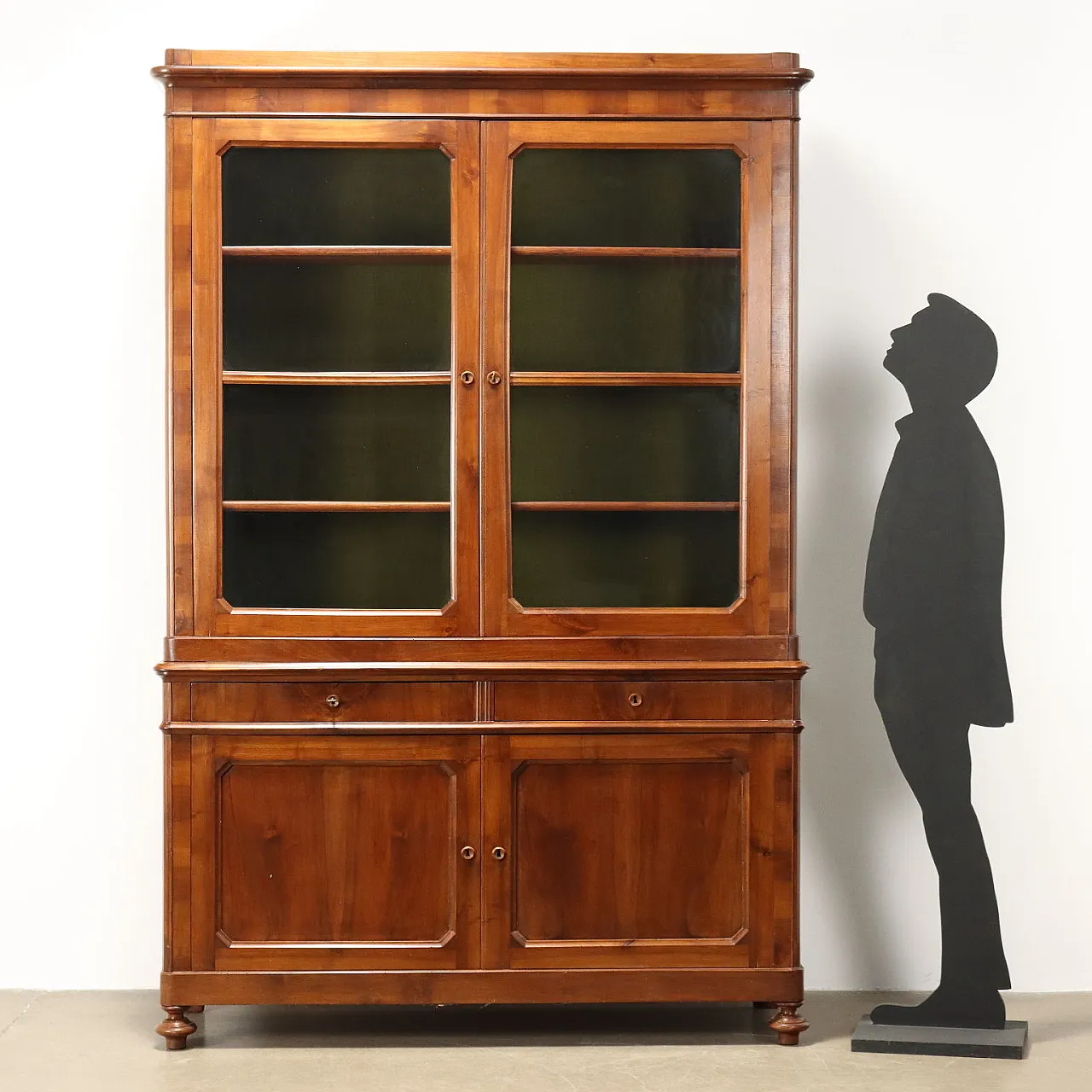 Umbertina walnut bookcase, 19th century 2