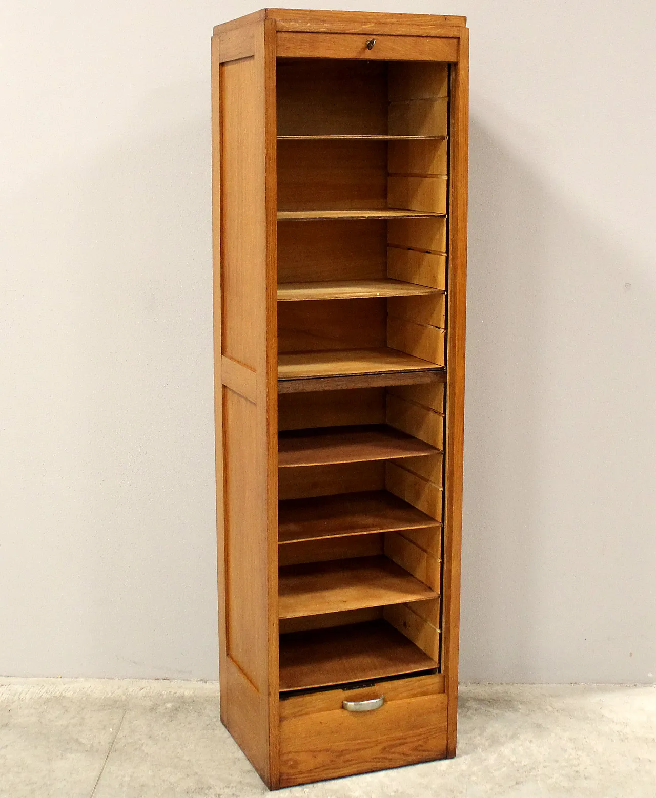 Filing archive filing cabinet with oak shutter, early '900 6