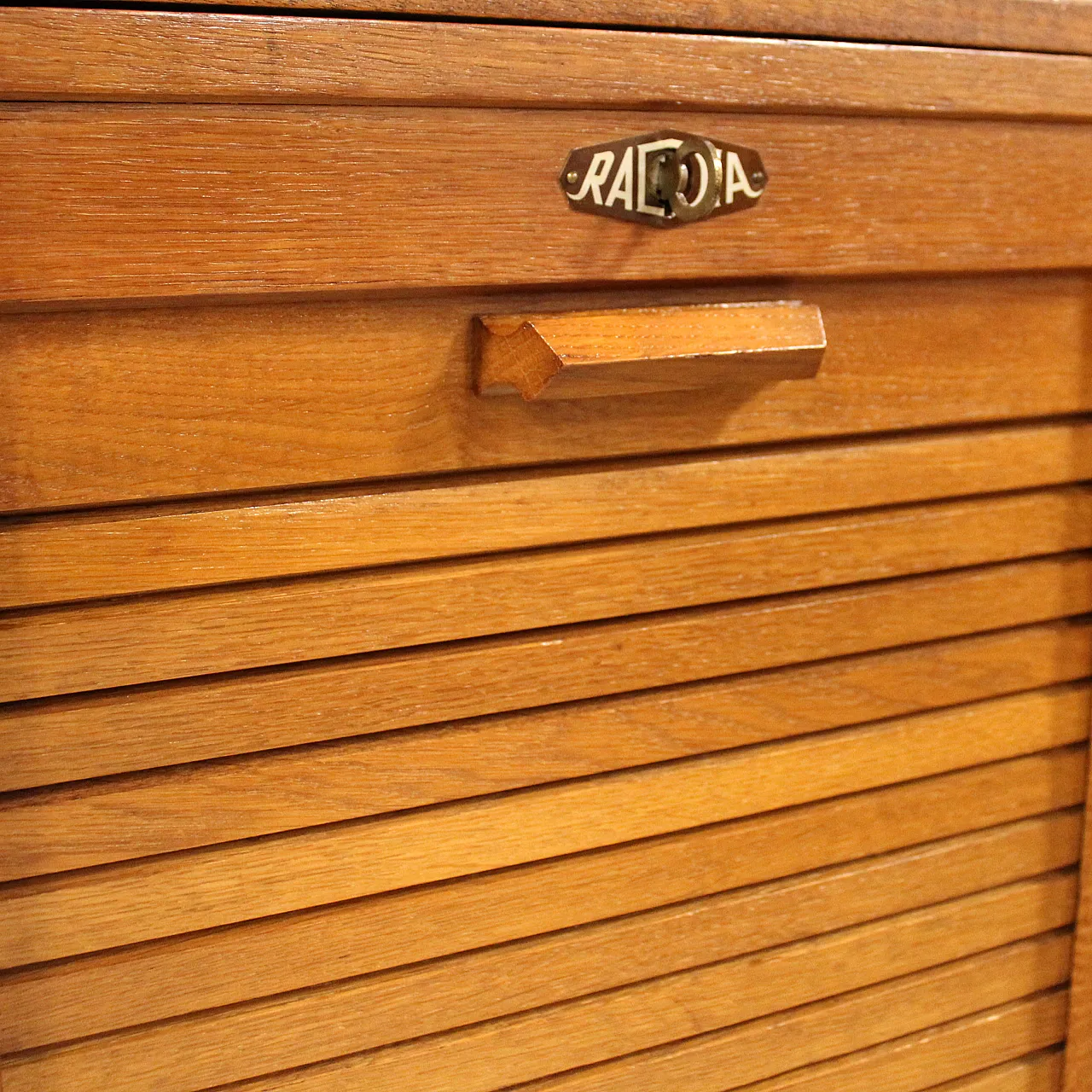 Filing archive filing cabinet with oak shutter, early '900 6