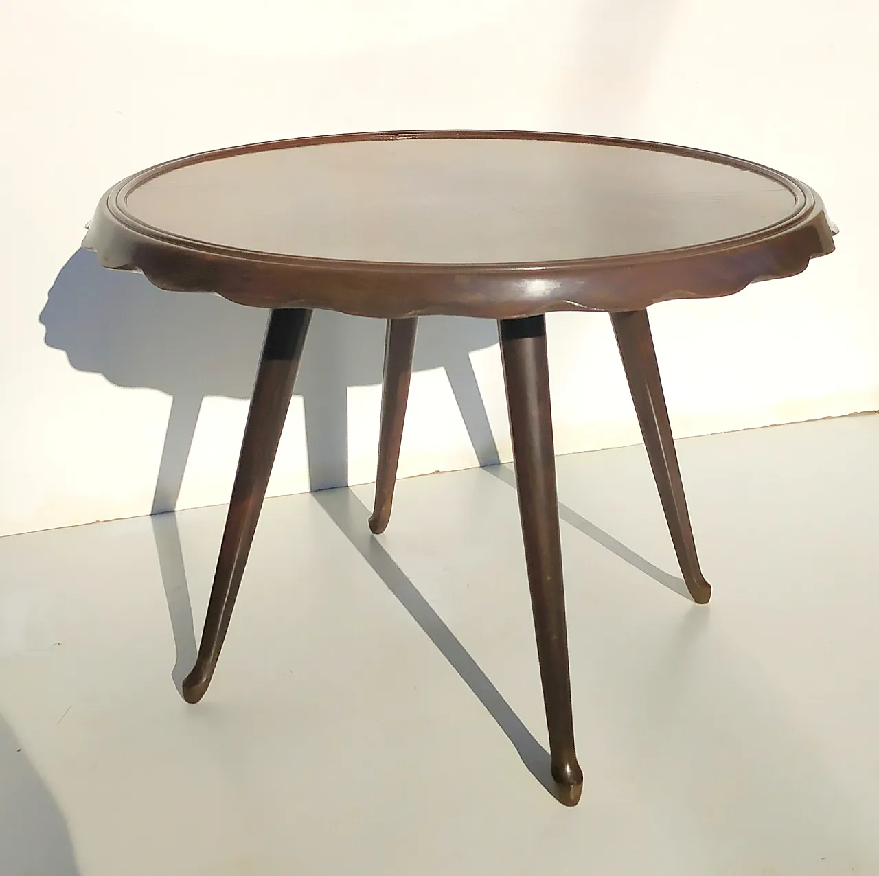 Round mahogany coffee table attributed to Paolo Buffa, 1940s 8