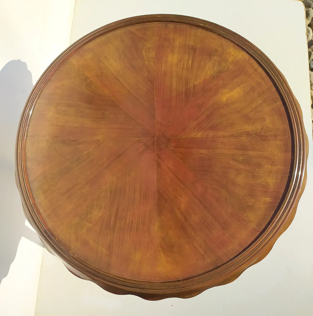 Round mahogany coffee table attributed to Paolo Buffa, 1940s 11