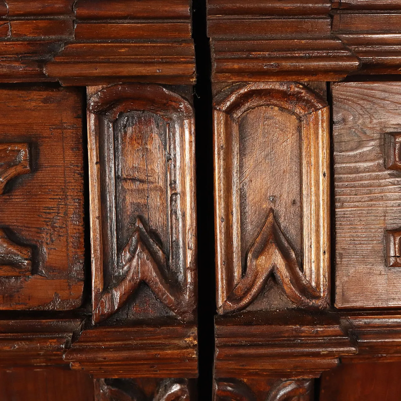 Credenza a doppio corpo in abete e pioppo, '700 6