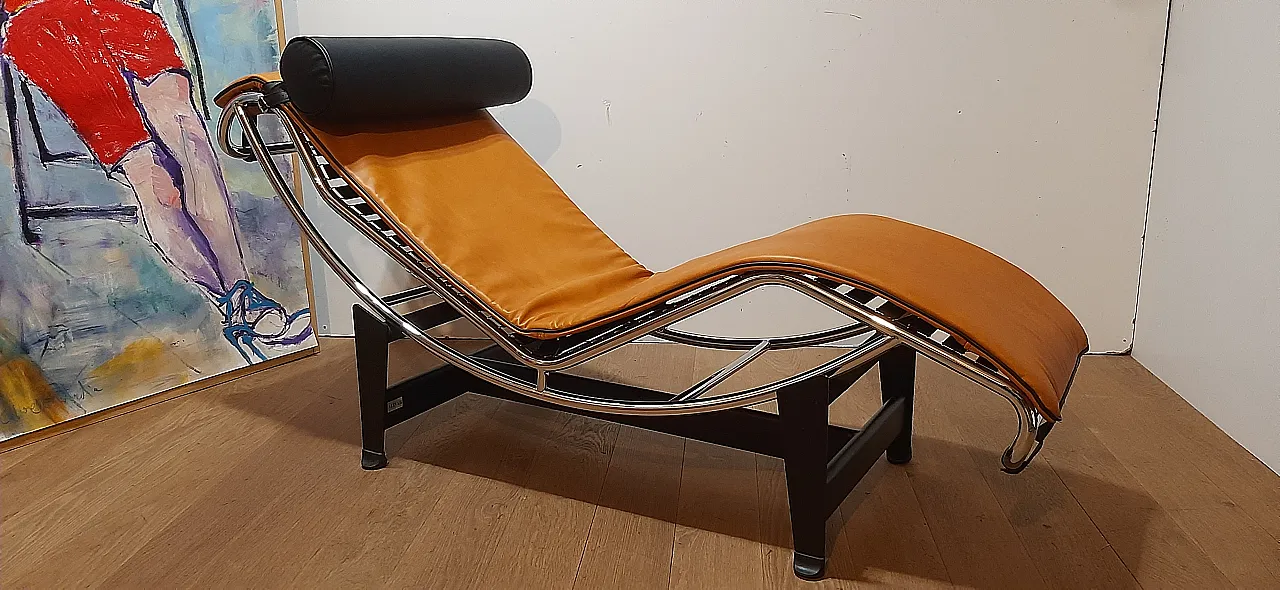 ALIVAR Chaise Longue LC4 in Cognac and black leather, 2000s 64