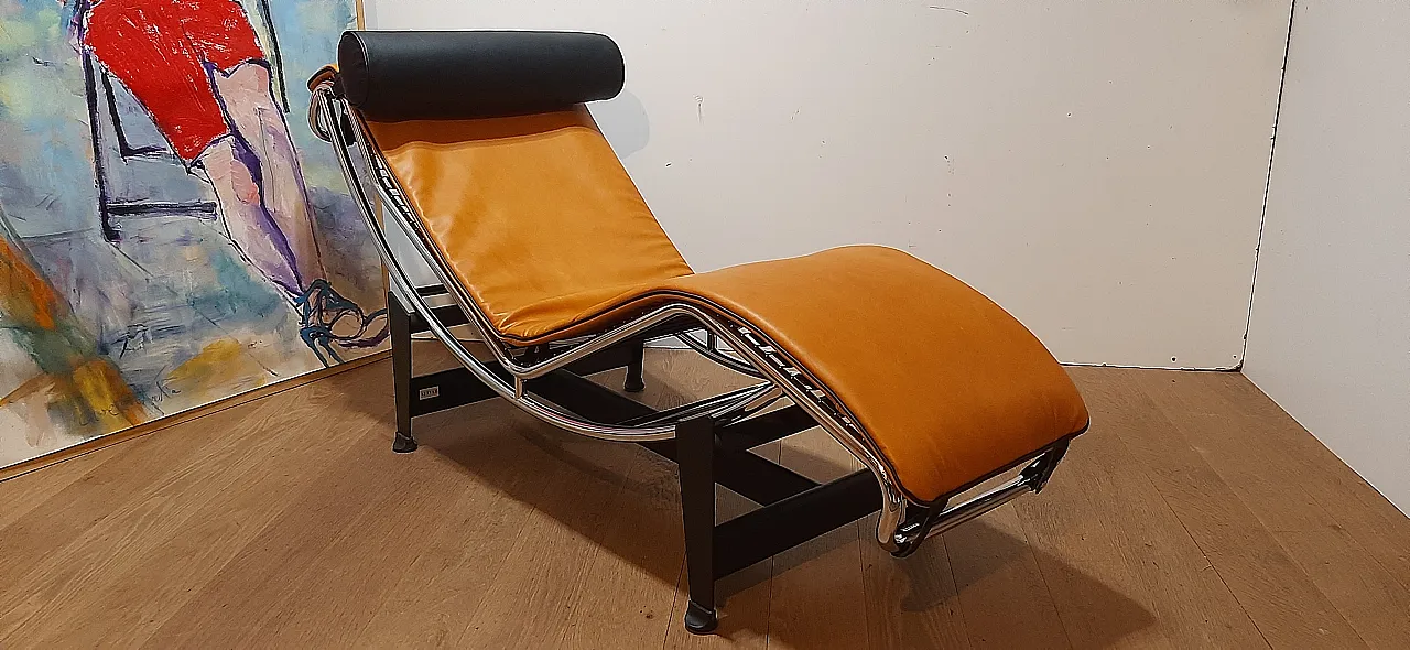 ALIVAR Chaise Longue LC4 in Cognac and black leather, 2000s 84