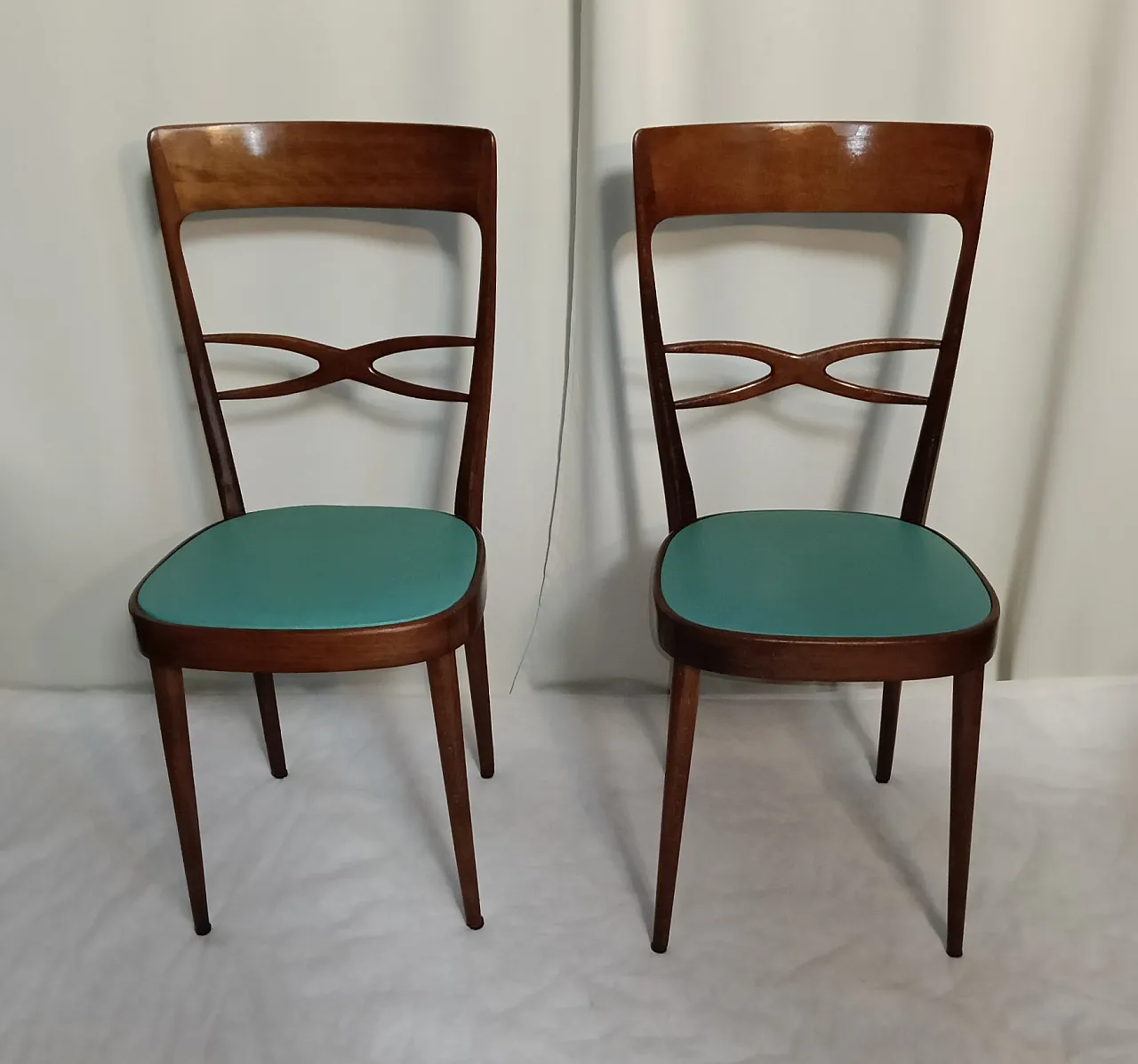 Pair of chairs by Melchiorre Bega, 1950s 4