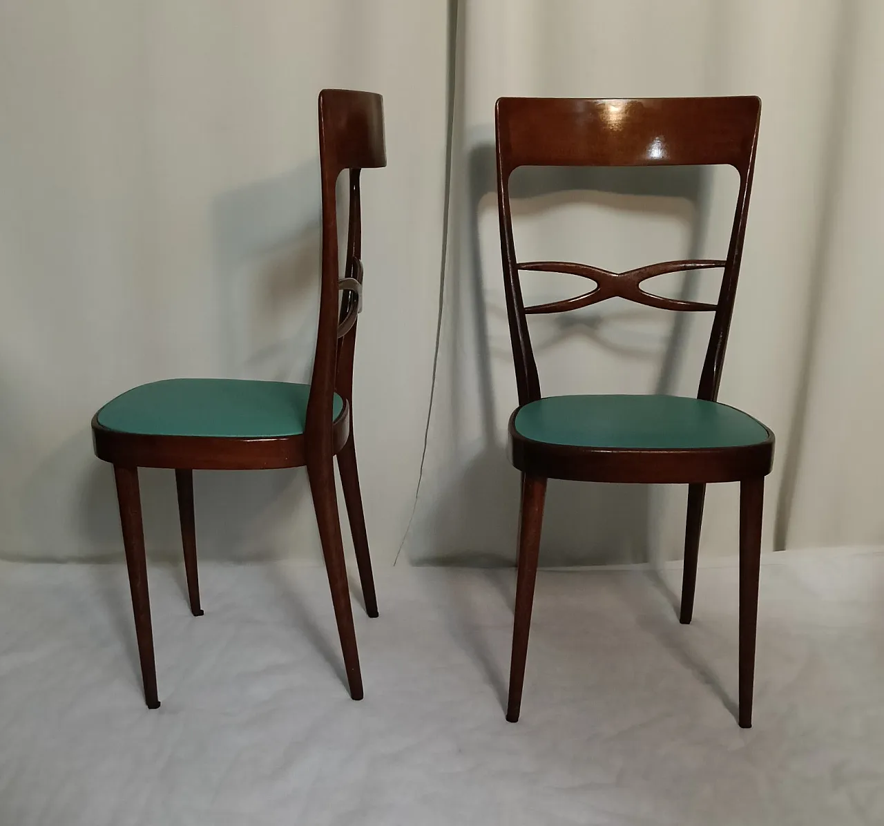 Pair of chairs by Melchiorre Bega, 1950s 5