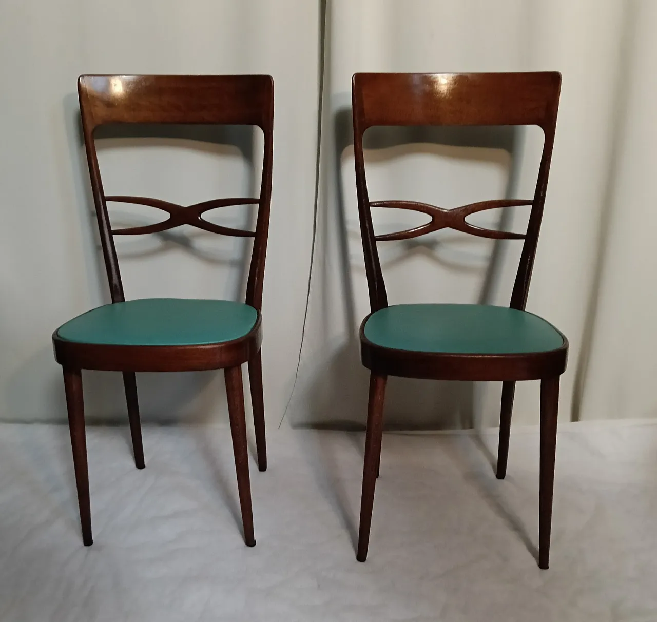 Pair of chairs by Melchiorre Bega, 1950s 8