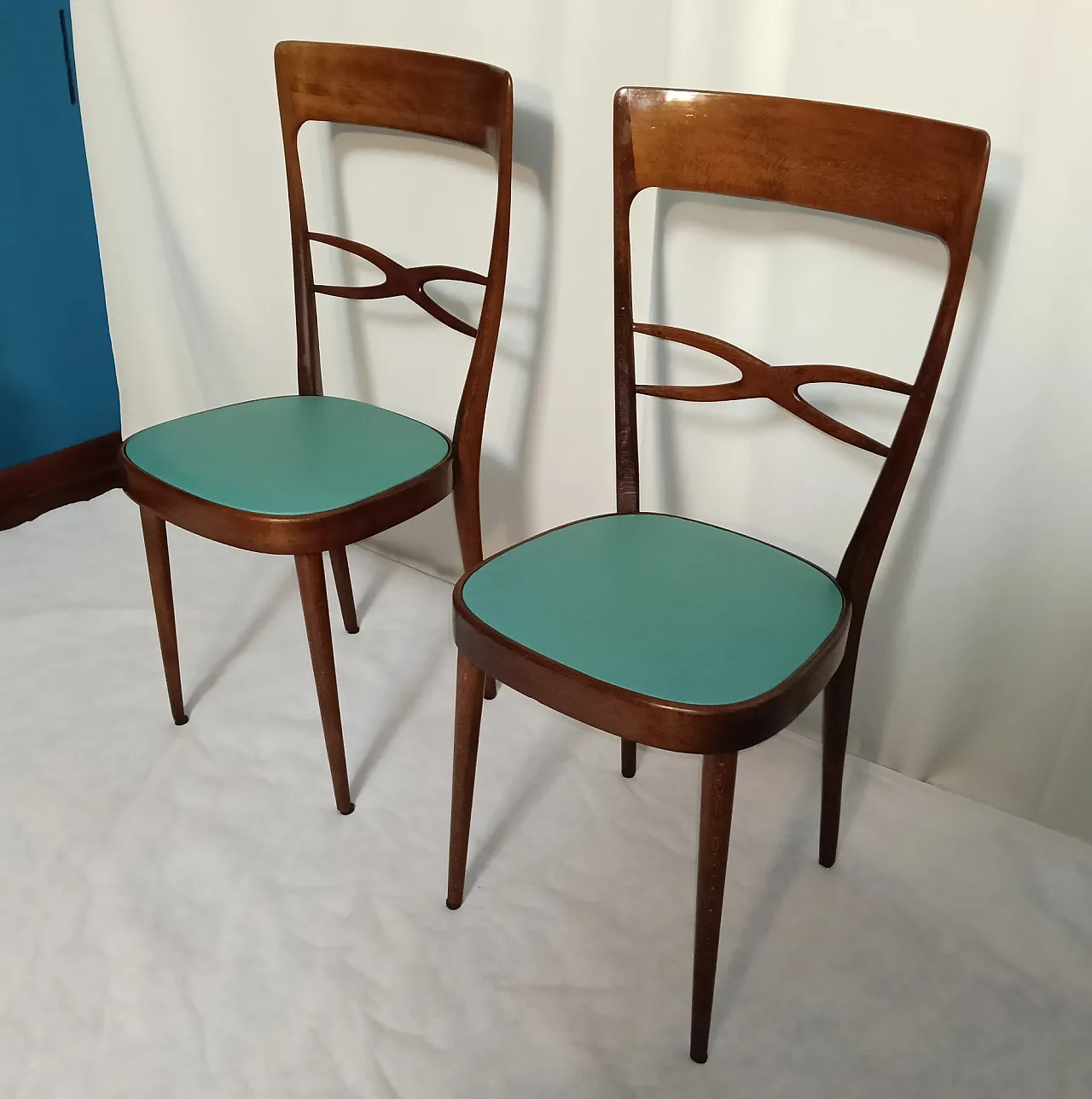 Pair of chairs by Melchiorre Bega, 1950s 9