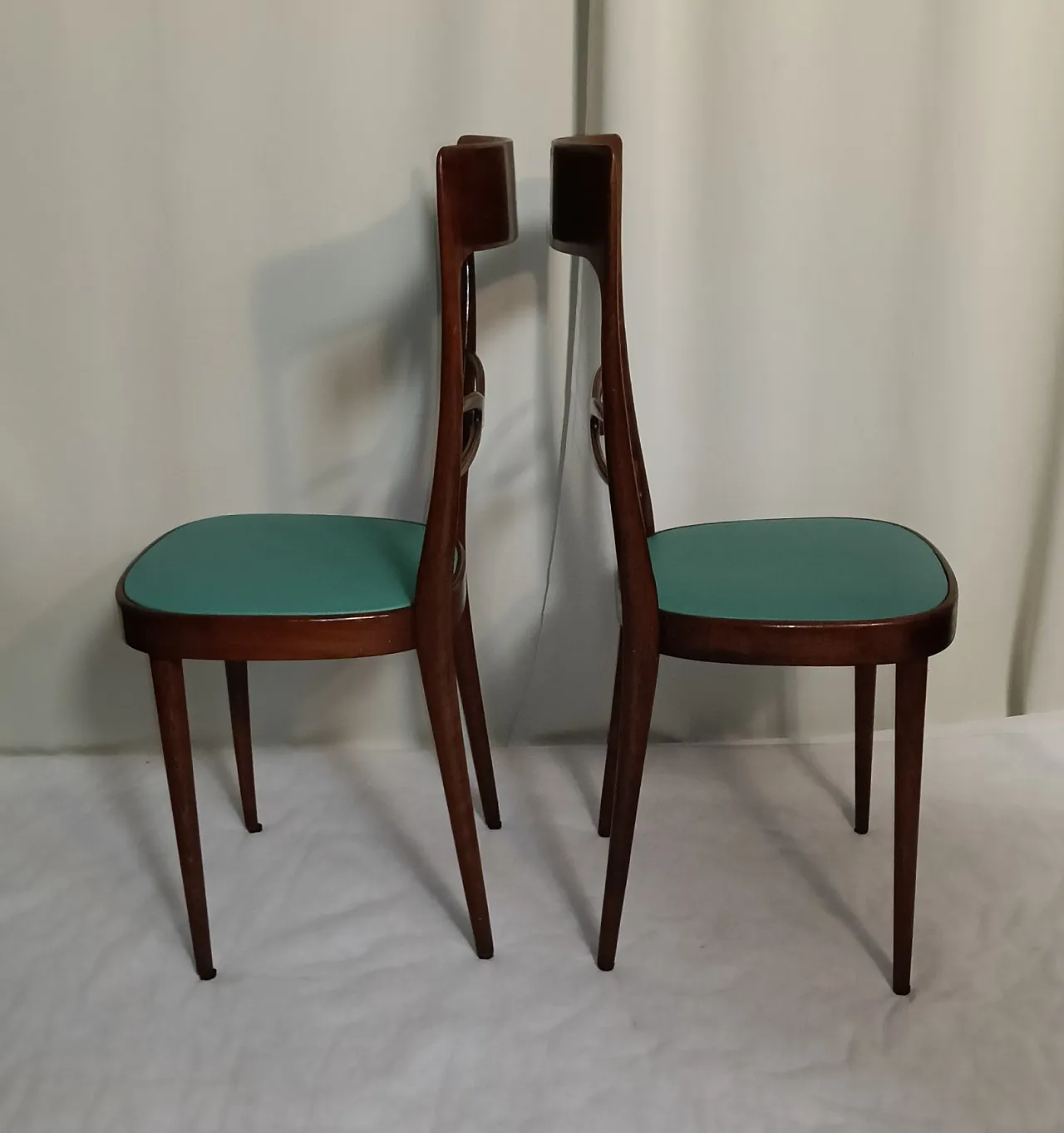 Pair of chairs by Melchiorre Bega, 1950s 12