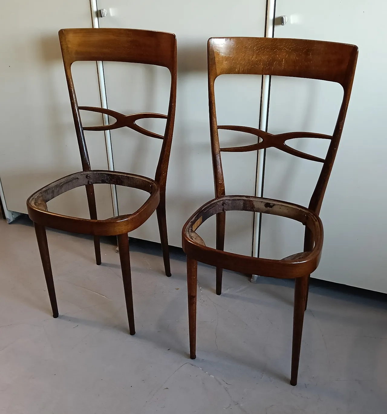 Pair of chairs by Melchiorre Bega, 1950s 19