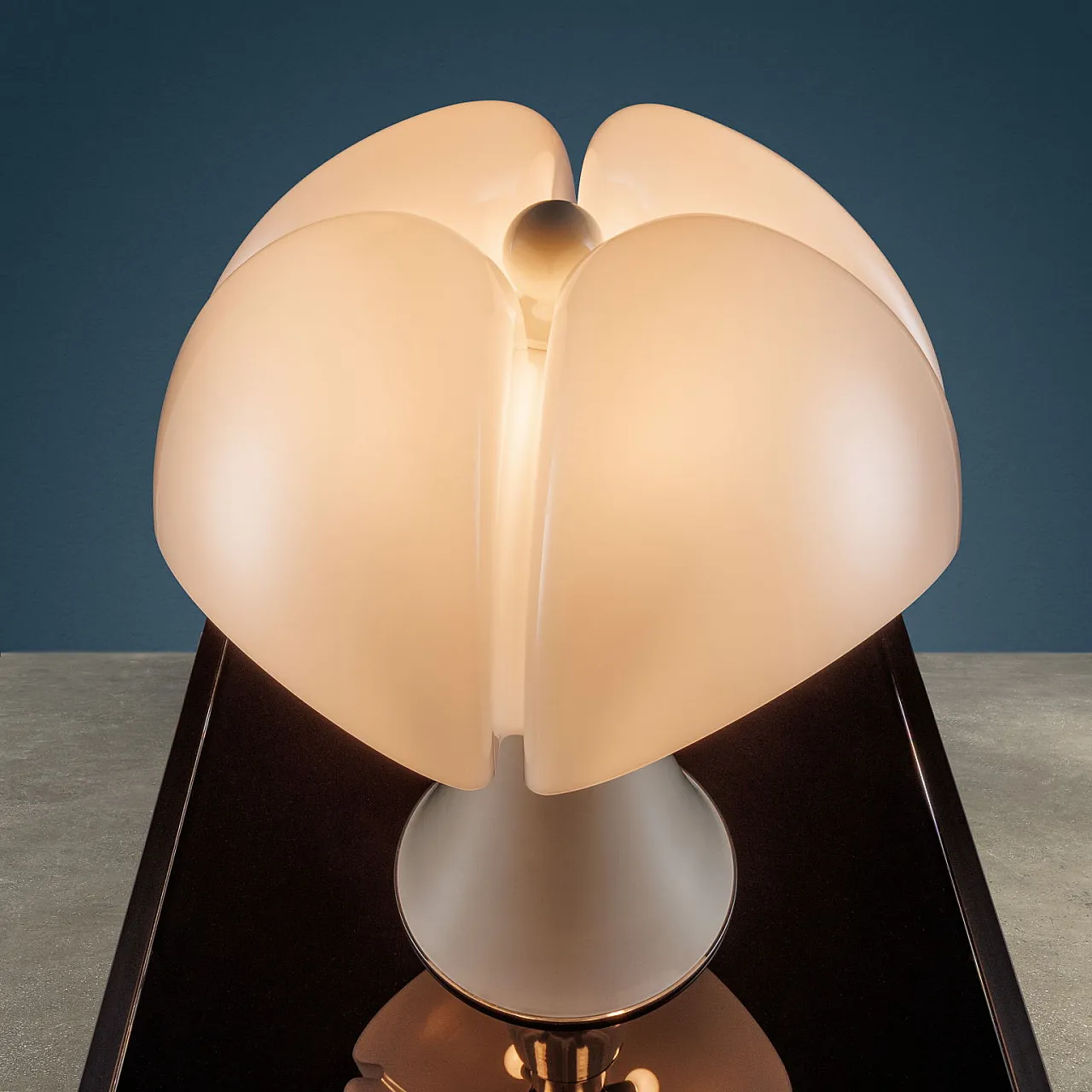 Pipistrello table lamp by Gae Aulenti for Martinelli, 1960s 3