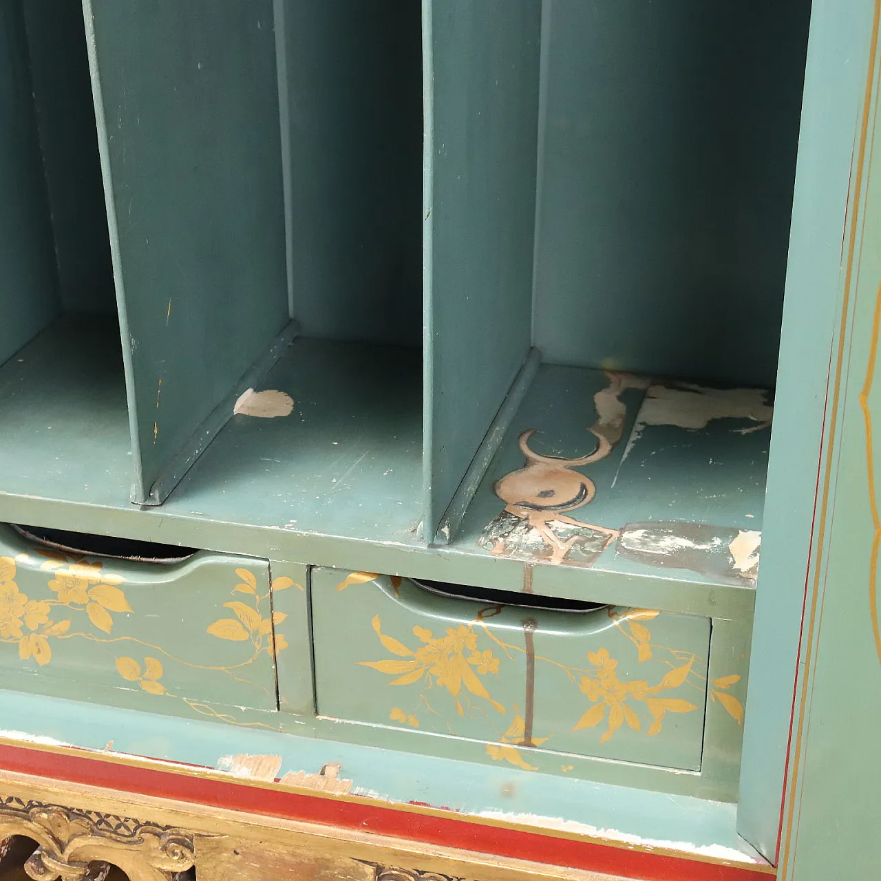 Wooden bar cabinet in Chinoiserie style, 20th century 9