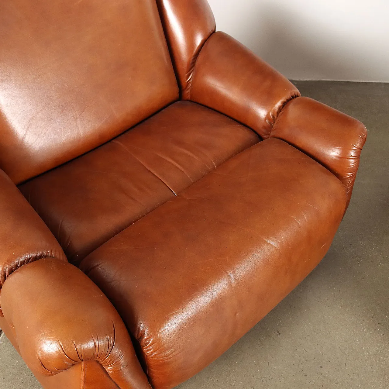 Pair of foam and leatherette armchairs, 1970s 6